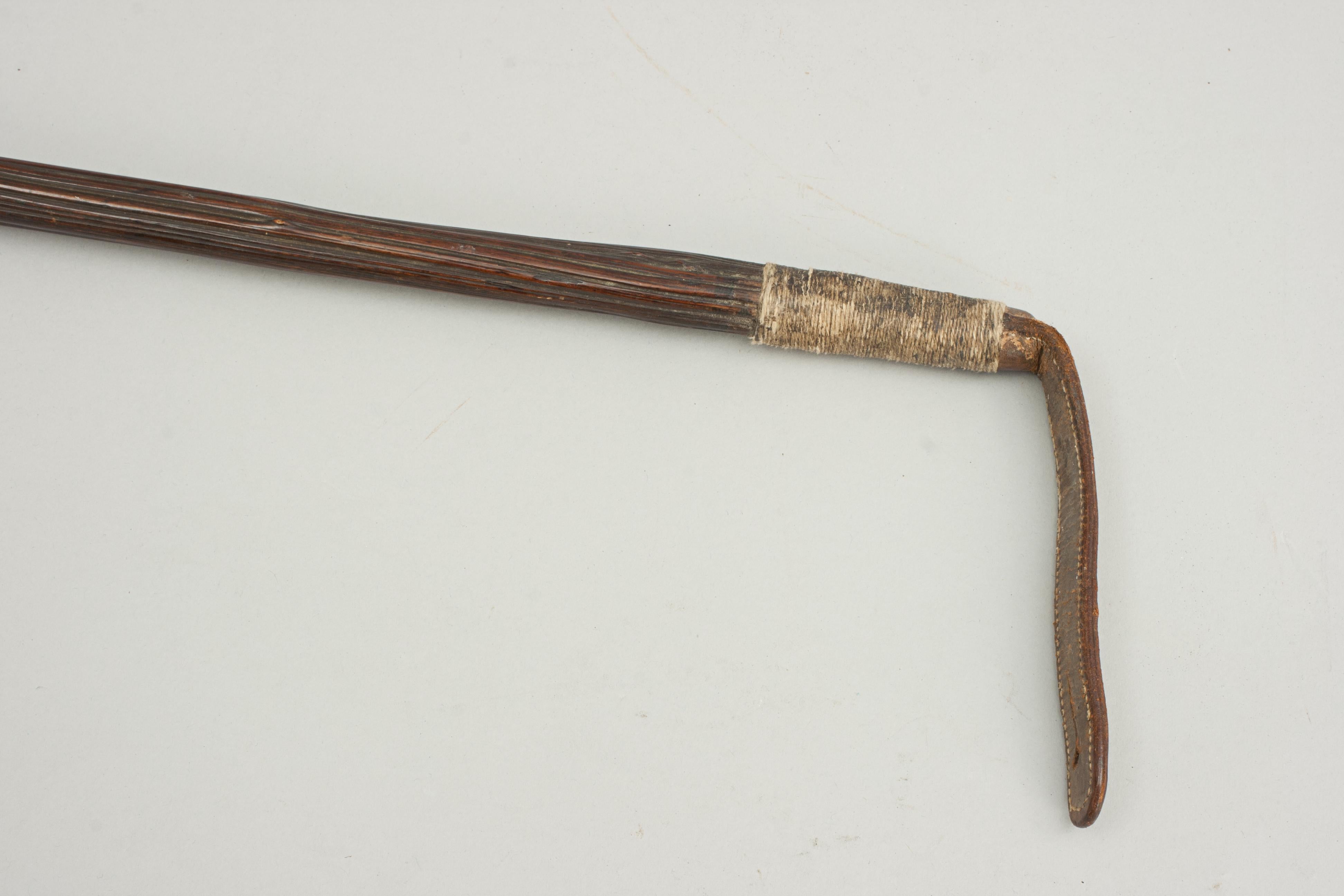 Antique Riding Crop with Antler Handle and Hawthorn Shaft and Silver Collar For Sale 1