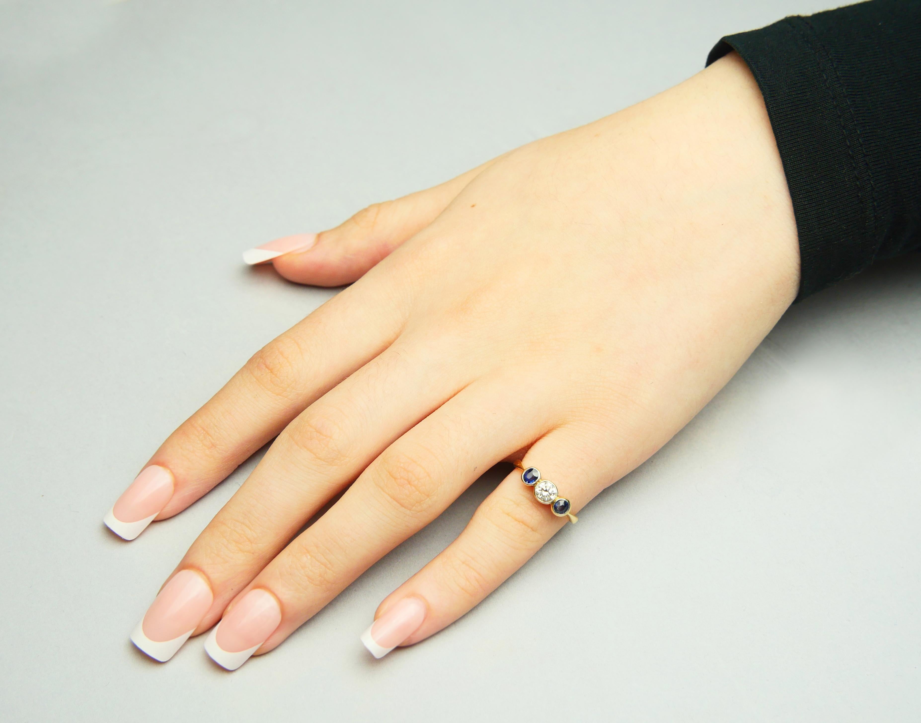 Bague ancienne 0.45ct Diamond 0.45ctw Blue Sapphire 18K Gold Platinum ØUS5 /2.1 gr en vente 3