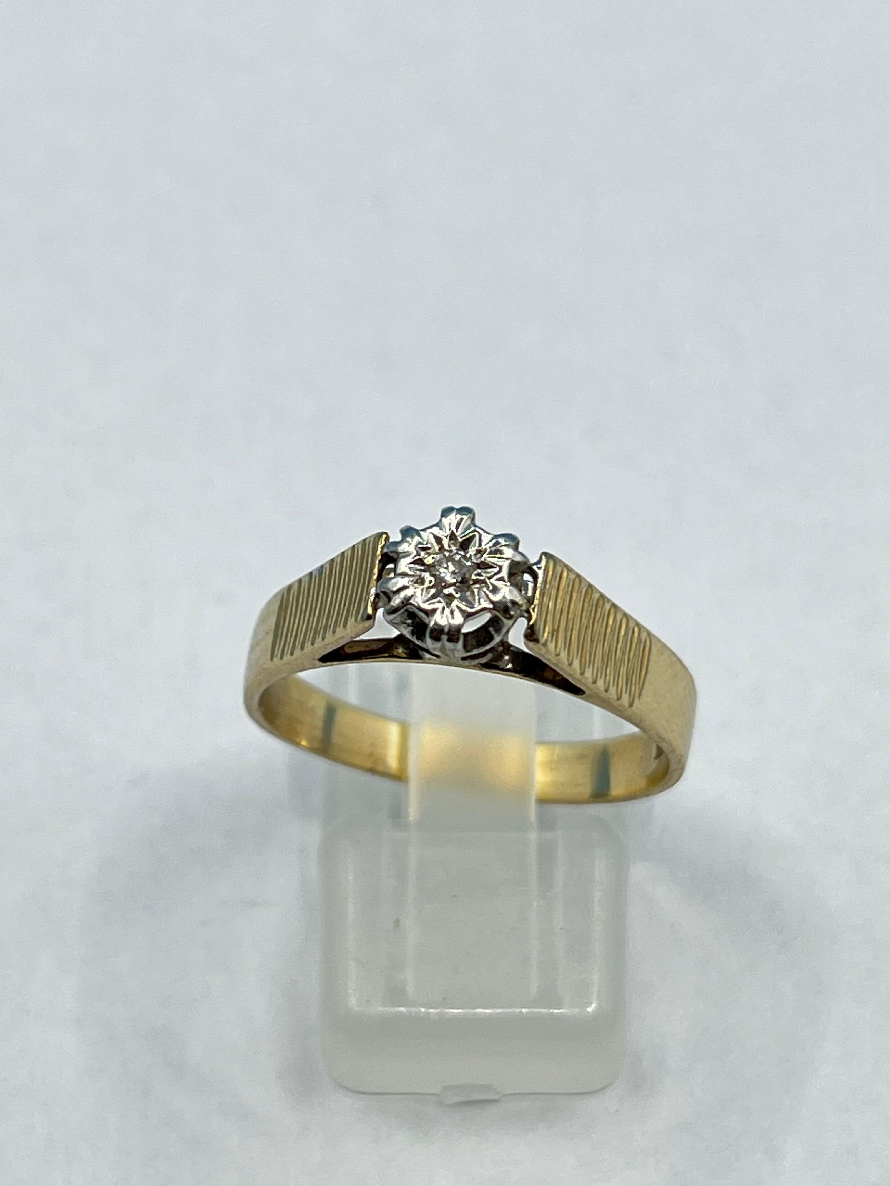 Antique Ring, 1940s in 375 Gold (9 carat) In Good Condition In Palermo, IT