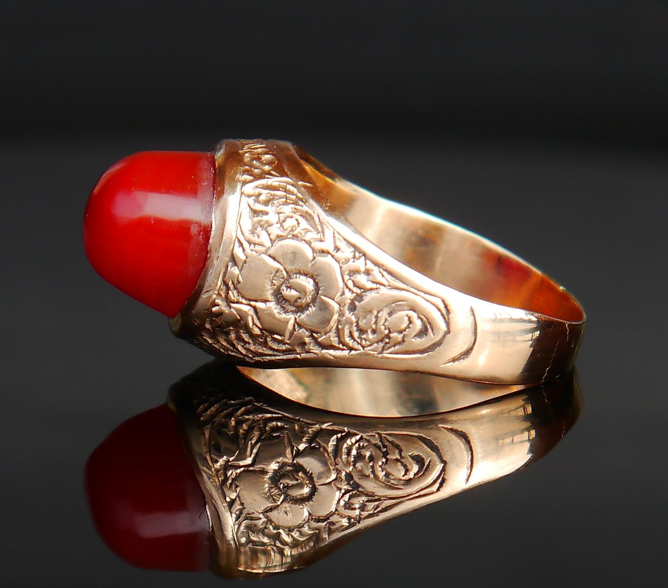 Cabochon Antique Ring Carnelian solid 18K Orange Gold Ø US 5.5 / 5.1gr For Sale