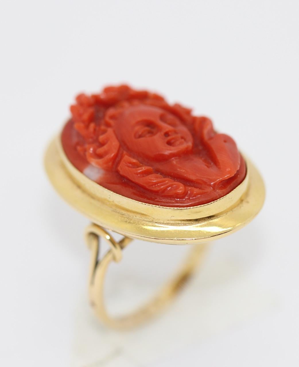 Oval Cut Antique Ring, Coral Cameo, 18 Karat Gold, Female Portrait For Sale