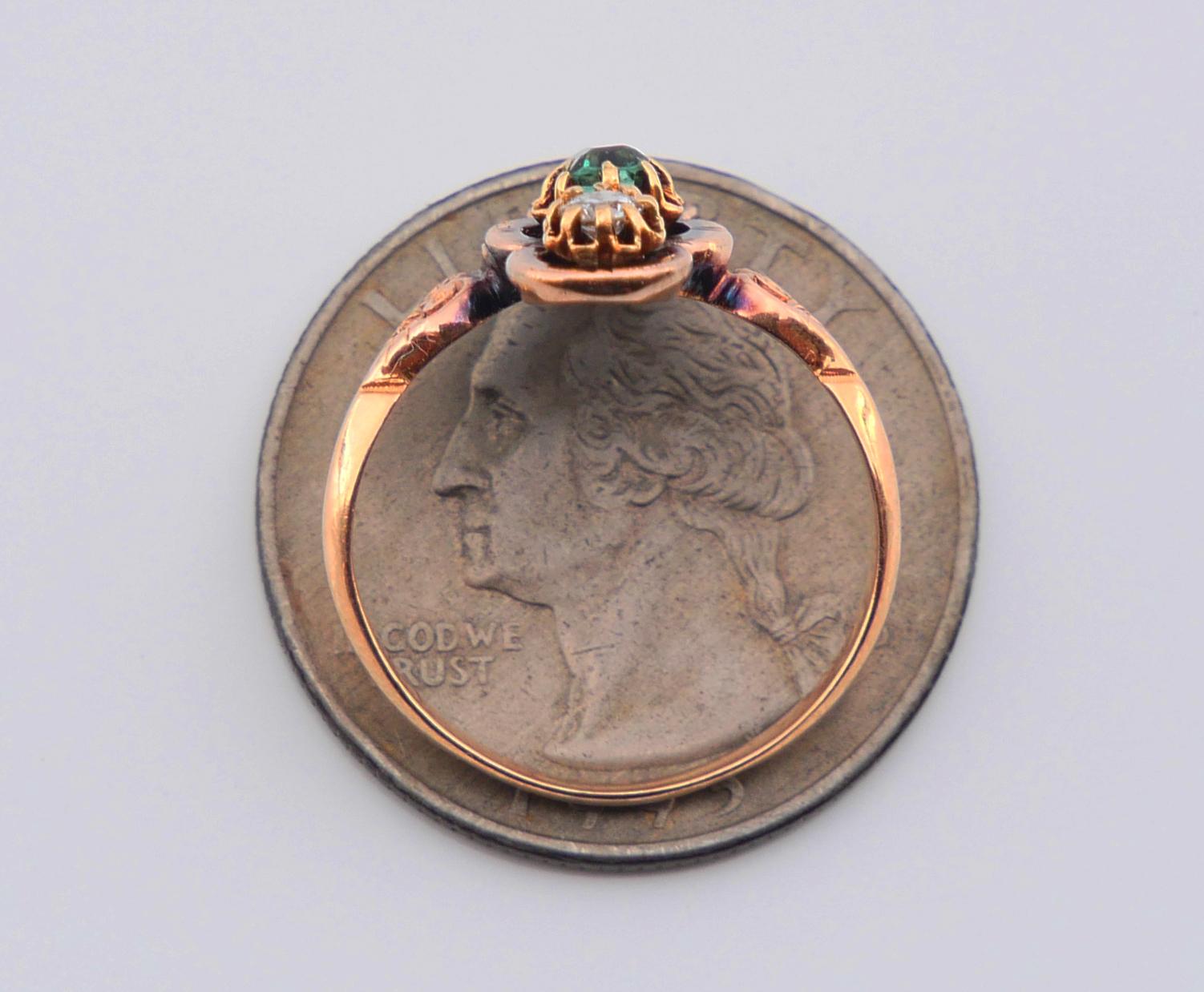 Anello antico con smeraldo e diamanti in oro massiccio 18 carati ØUS6 / 2,4 gr. in vendita 7
