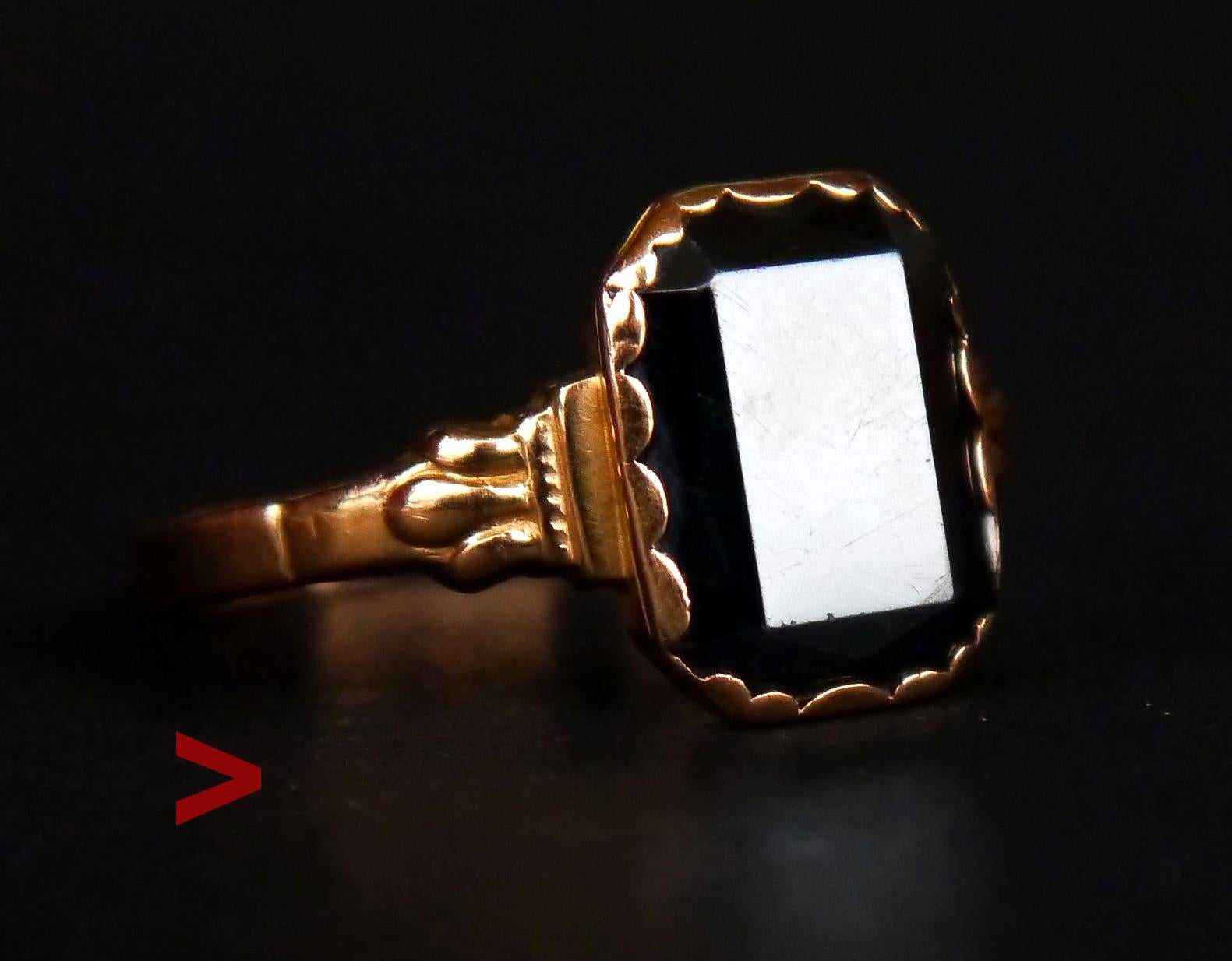 Early XX cent ring with carved band in solid 18K Yellow Gold adorned with square cut faceted Hematite stone 10mm x 8mm x 3.5mm / ca. 4 ct. What makes this stone so attractive to be used in Jewelry making? Apparently it's very high reflective index