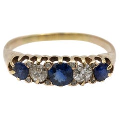 Antique ring made of yellow gold with sapphires and diamonds, early 20th century