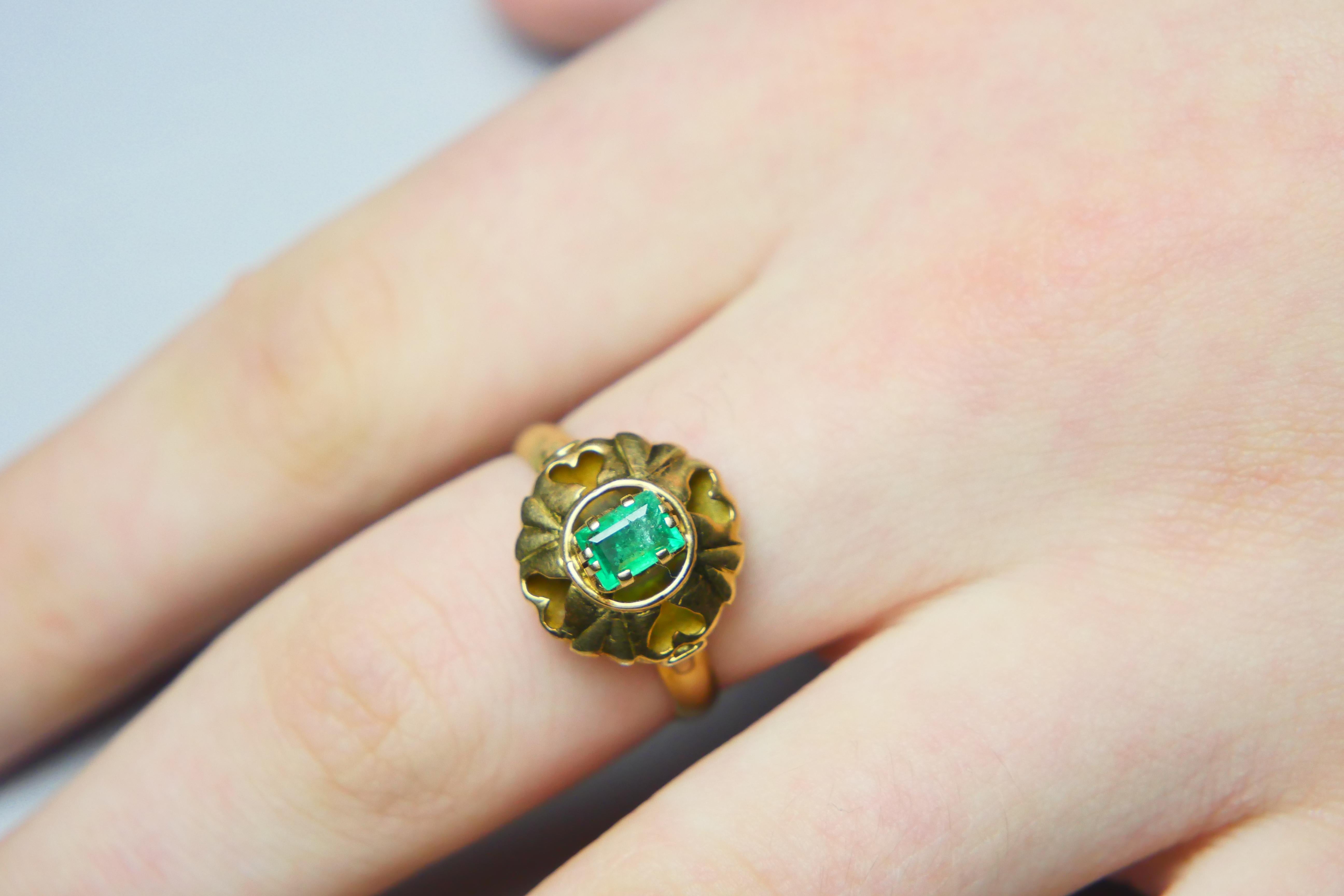 Emerald Cut Antique Ring natural 0.6 ct Emerald solid 18K Yellow Gold Ø7.25US / 2.9 gr For Sale