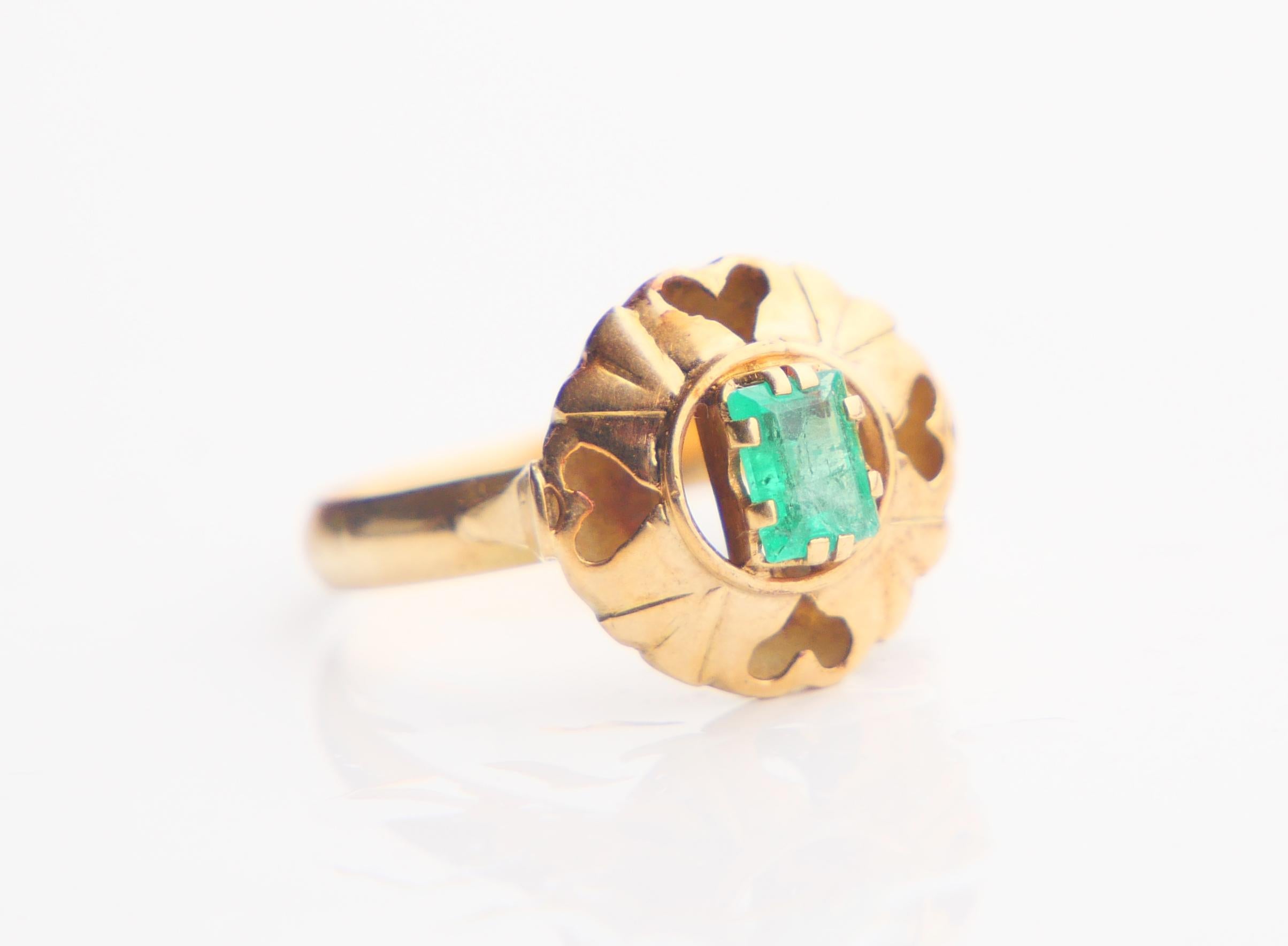Antique Ring natural 0.6 ct Emerald solid 18K Yellow Gold Ø7.25US / 2.9 gr For Sale 4