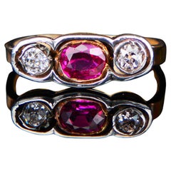 Antiker Ring natürlich 0.75ct Rubin 0.3ctw Diamanten massiv 18K Gold ØUS6.25 /3.1 gr