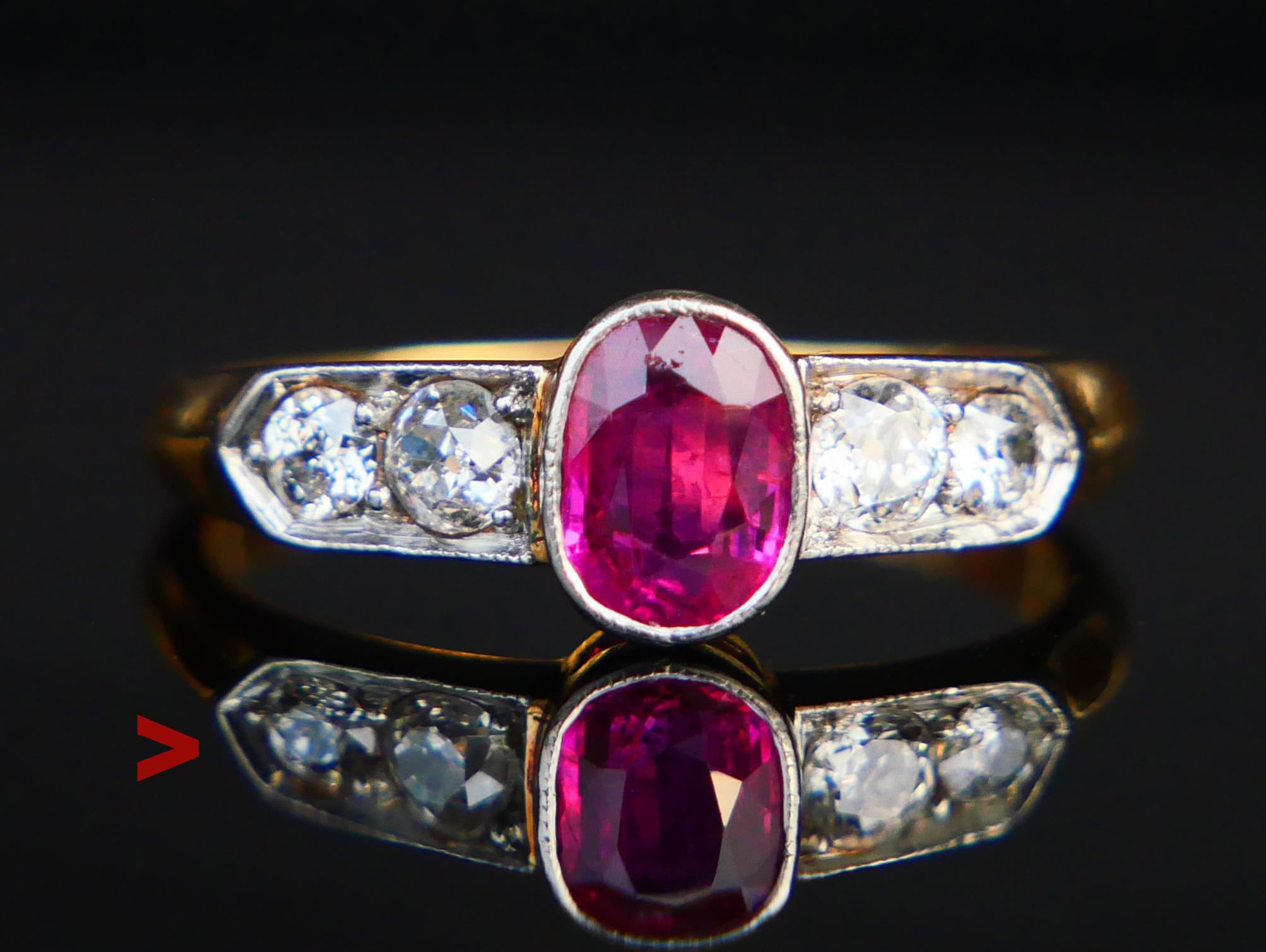 Bague ancienne en rubis et diamants à la main - réalisée dans les années 1920-1930. Suédois, poinçonné 18K, fabricant, Stockholm, les marques de l'année ne sont pas présentes en raison d'un calibrage effectué dans le passé.

Bracelet en or jaune