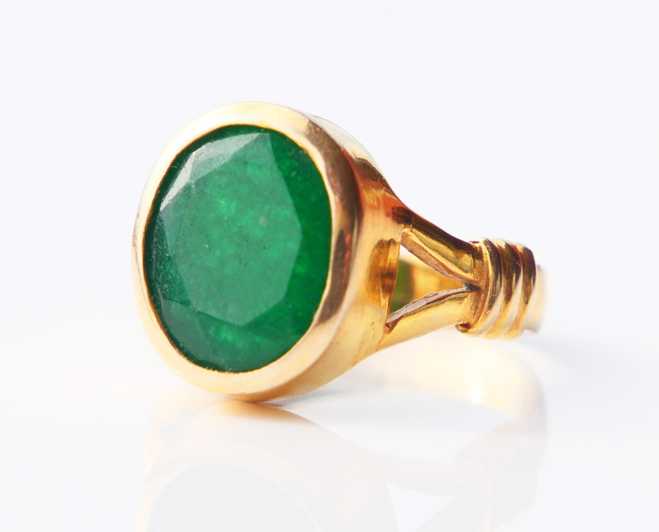 Art Nouveau Antique Ring natural Green Jade solid 10K Yellow Gold Ø US 5 / 4 gr For Sale