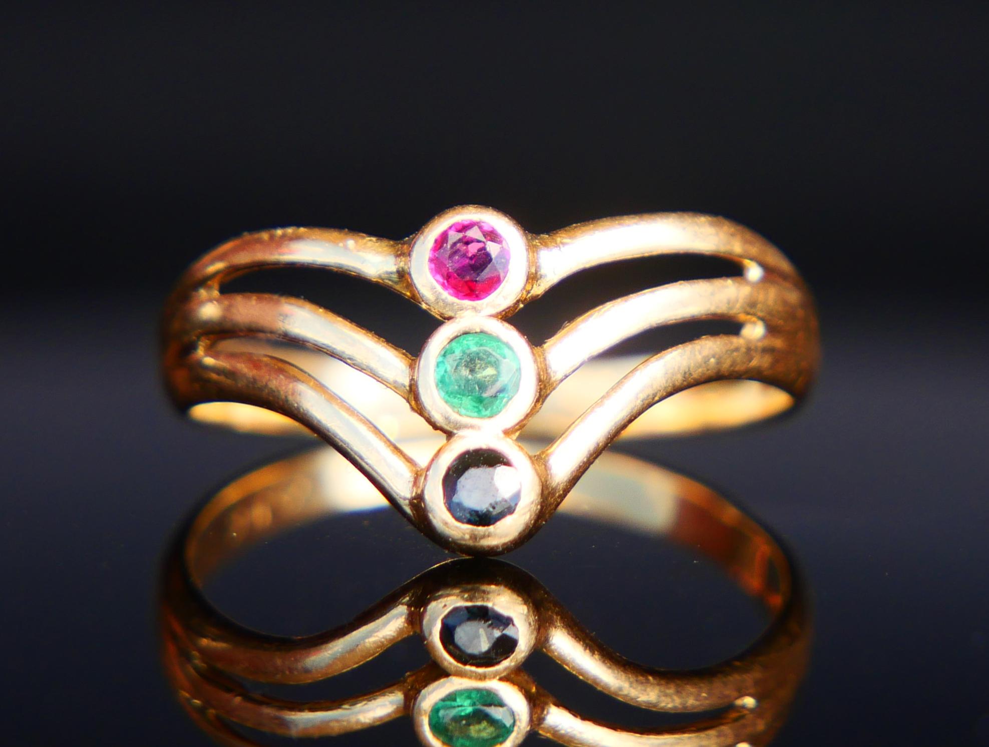 Antiker Ring natürlicher Rubin Smaragd Saphir massiv 18K Gold Ø6US/ 1.9gr (Alteuropäischer Schliff) im Angebot