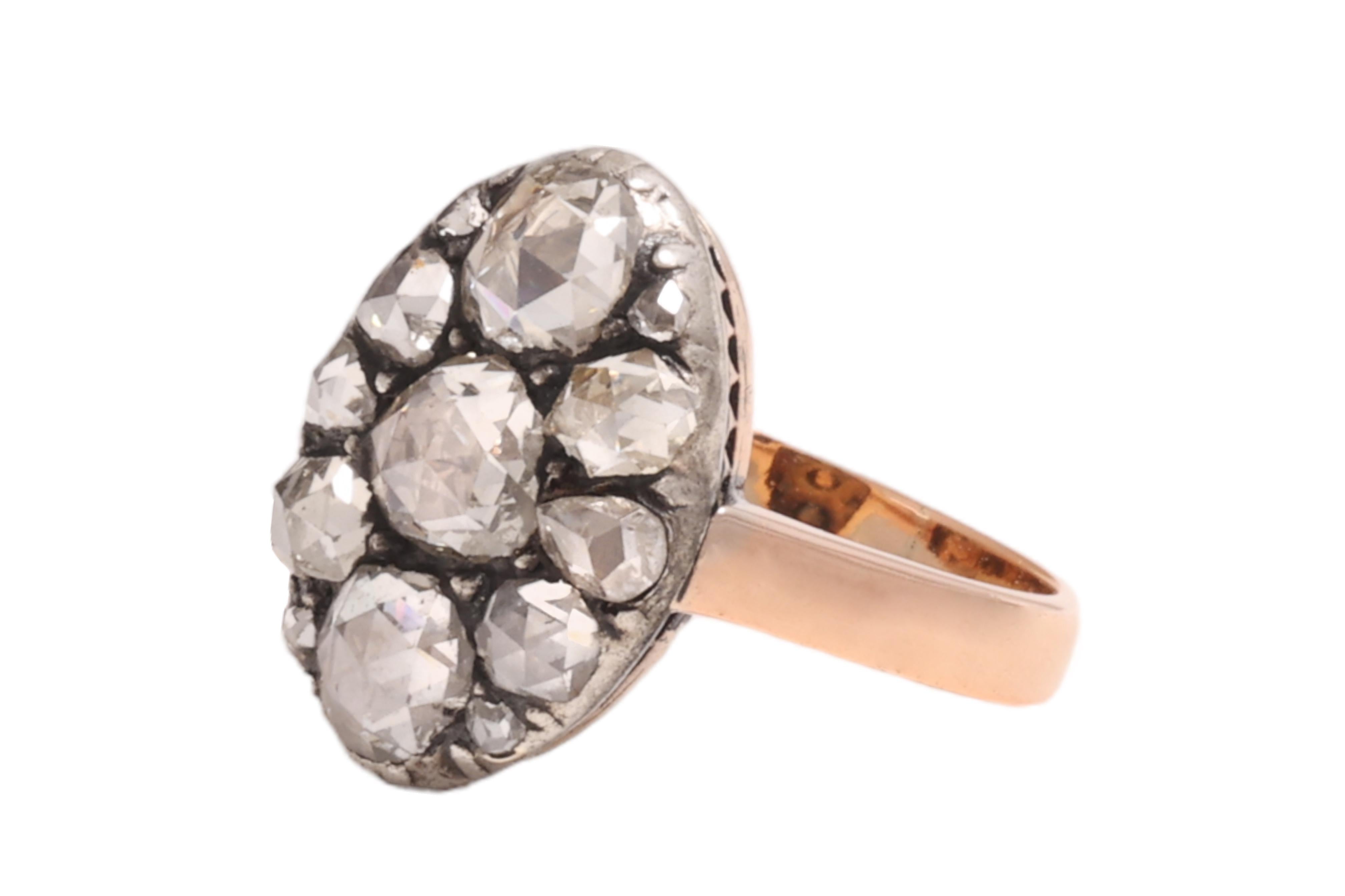 Antique Ring 18 kt gold & old Rose cut Diamonds

Material: Silver on 14 kt gold

Size: 55 EU / 7 1/4 US

Weight: 5.6 g /3.6 dwt/ 0.200 oz

Diamonds: old Rose cut, ca. 1.30 ct