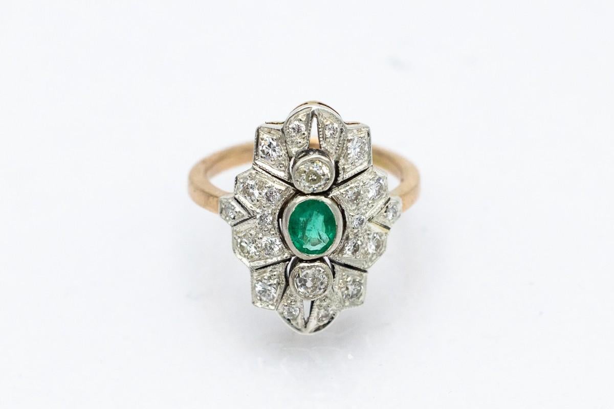 Art Deco Antique ring with diamonds and emerald, Austria-Hungary, early 20th century. For Sale