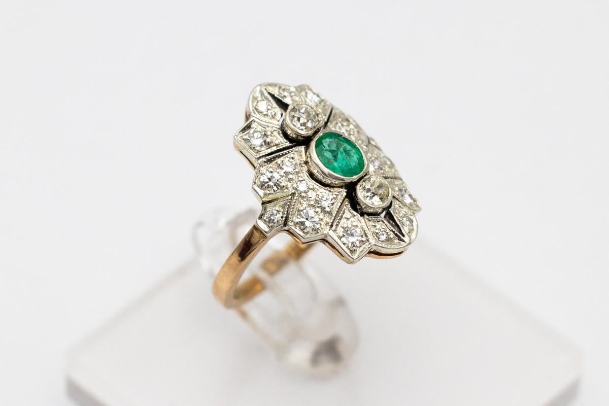 Antique ring with diamonds and emerald, Austria-Hungary, early 20th century. In Good Condition For Sale In Chorzów, PL