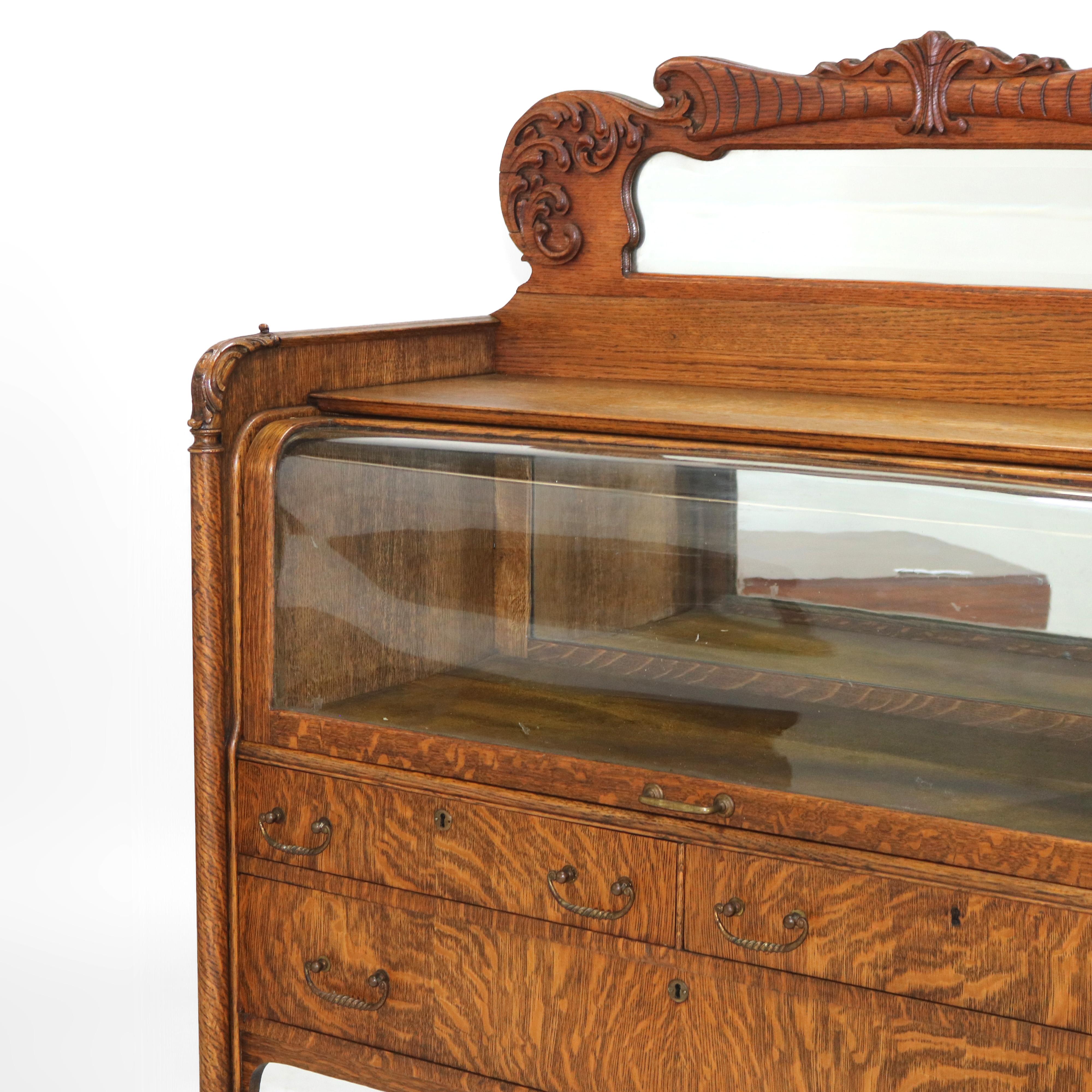Antiker RJ Horner geschnitzter Vitrinenschrank aus geschnitzter viertelgesägter Eiche und Glaskristall, um 1920 im Angebot 2