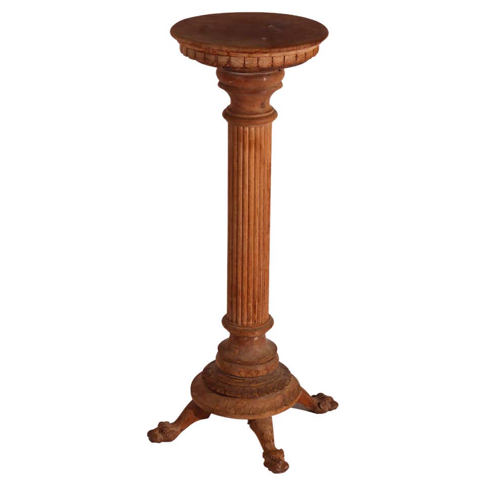 colonne française ancienne à piédestal en bois tourné En vente sur colonne française ancienne à piédestal en bois tourné En vente sur