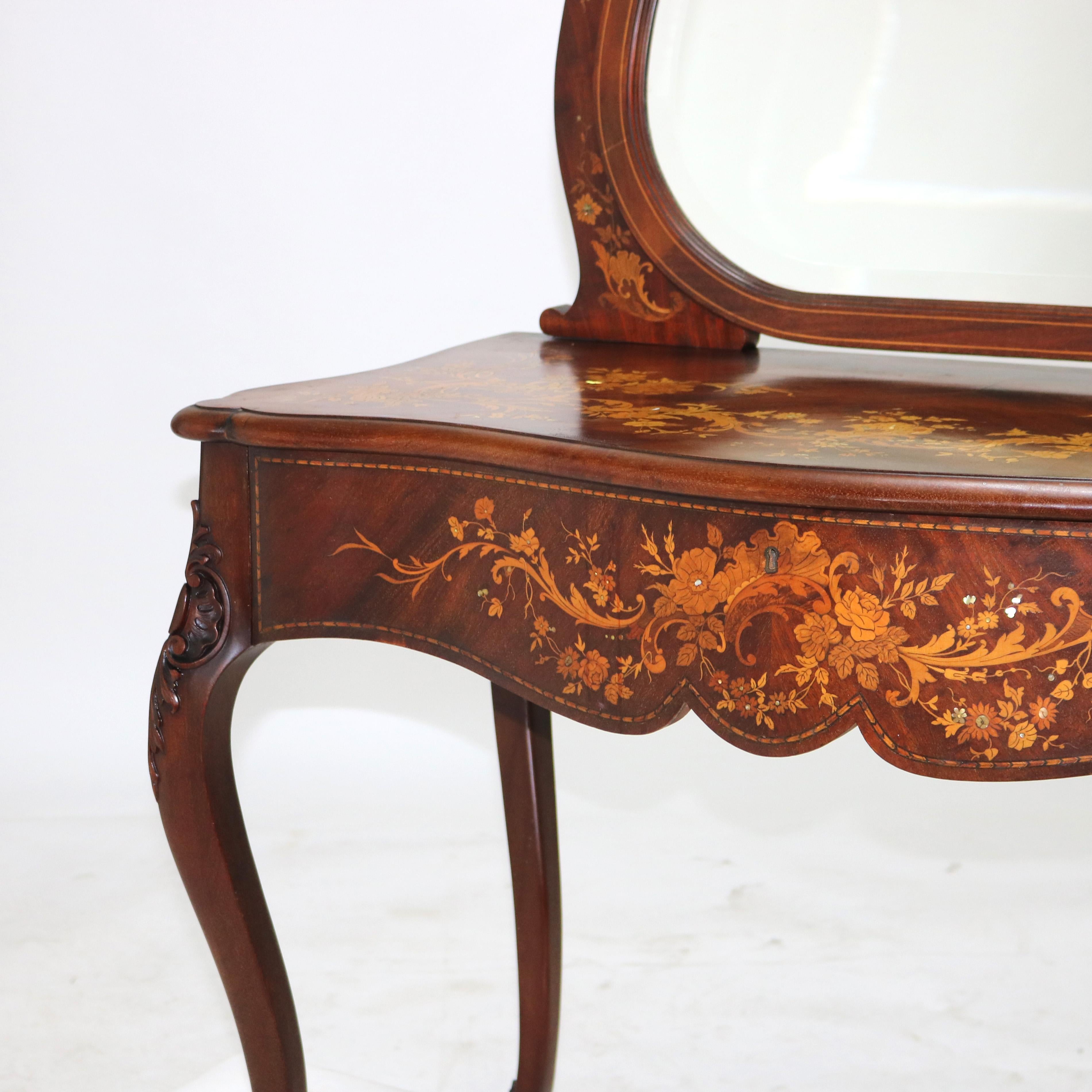Antico tavolino da toilette RJ Horner in mogano e intarsio floreale C1900 In condizioni buone in vendita a Big Flats, NY