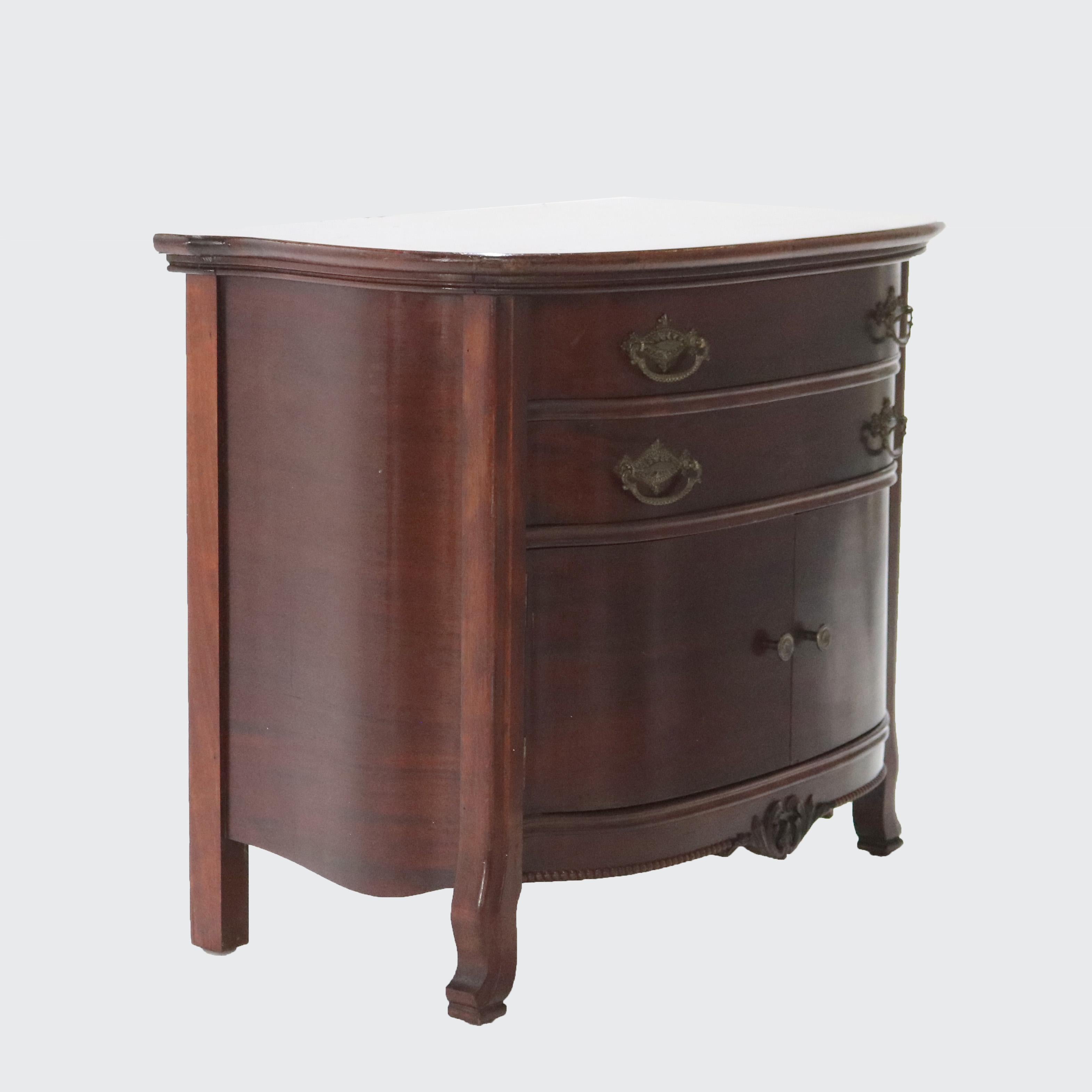 Ancienne commode RJ Horner en acajou avec façade en jonc, C1910 Bon état - En vente à Big Flats, NY