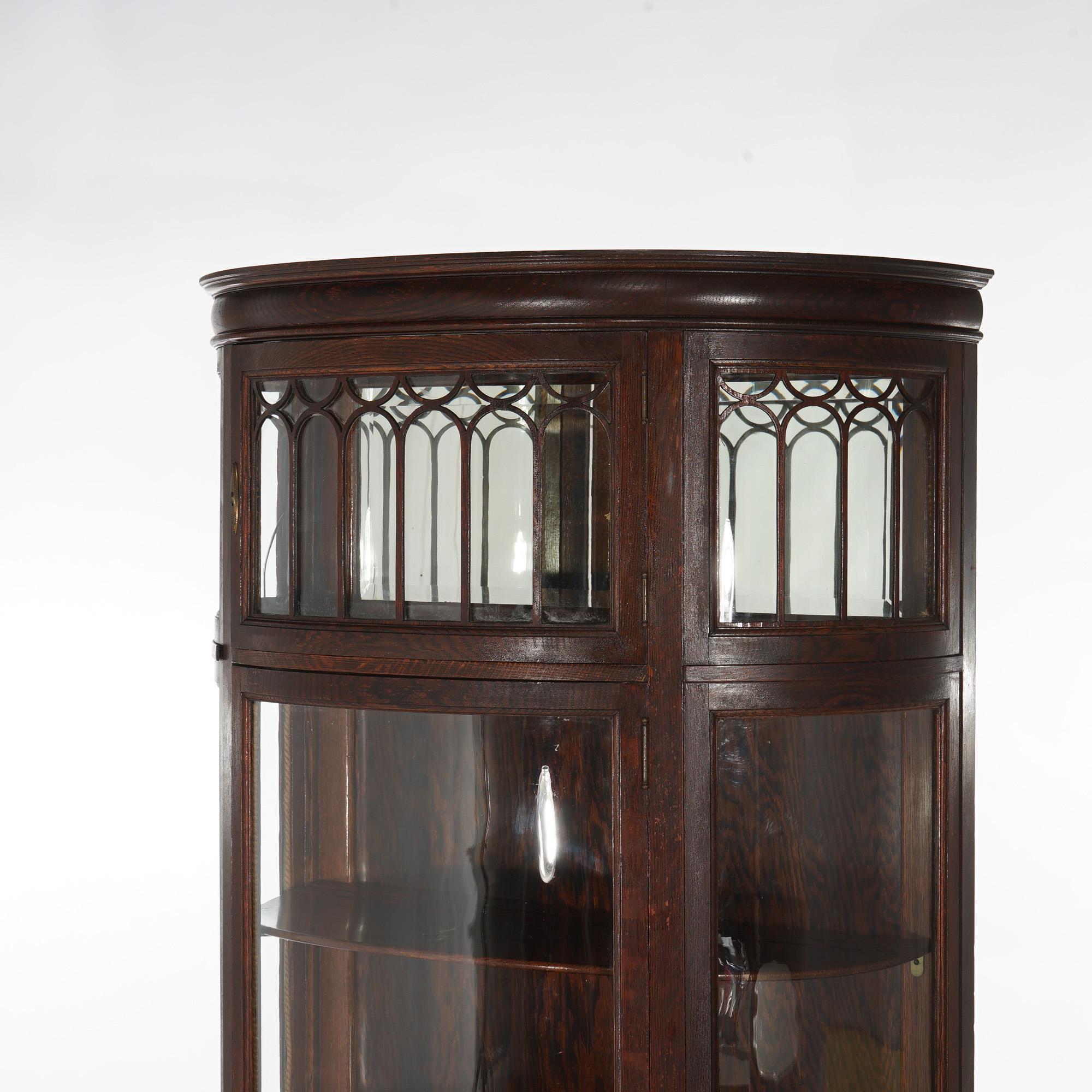 20ième siècle Vitrine de Chine Antique RJ Horner Oak Curved Glass C1910 en vente