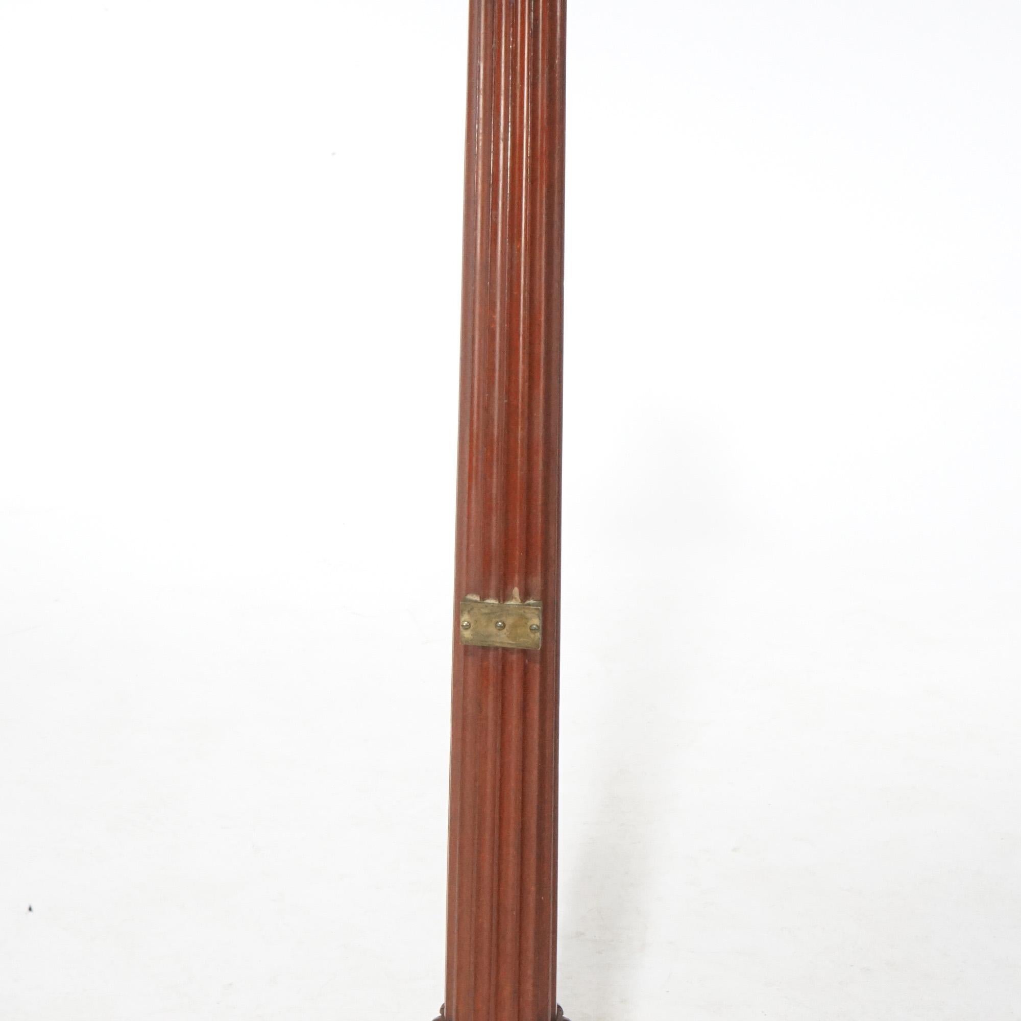 Antiker geschnitzter Mahagoni-Schulterhutständer aus der RJ Horner-Schule, um 1900 im Angebot 1
