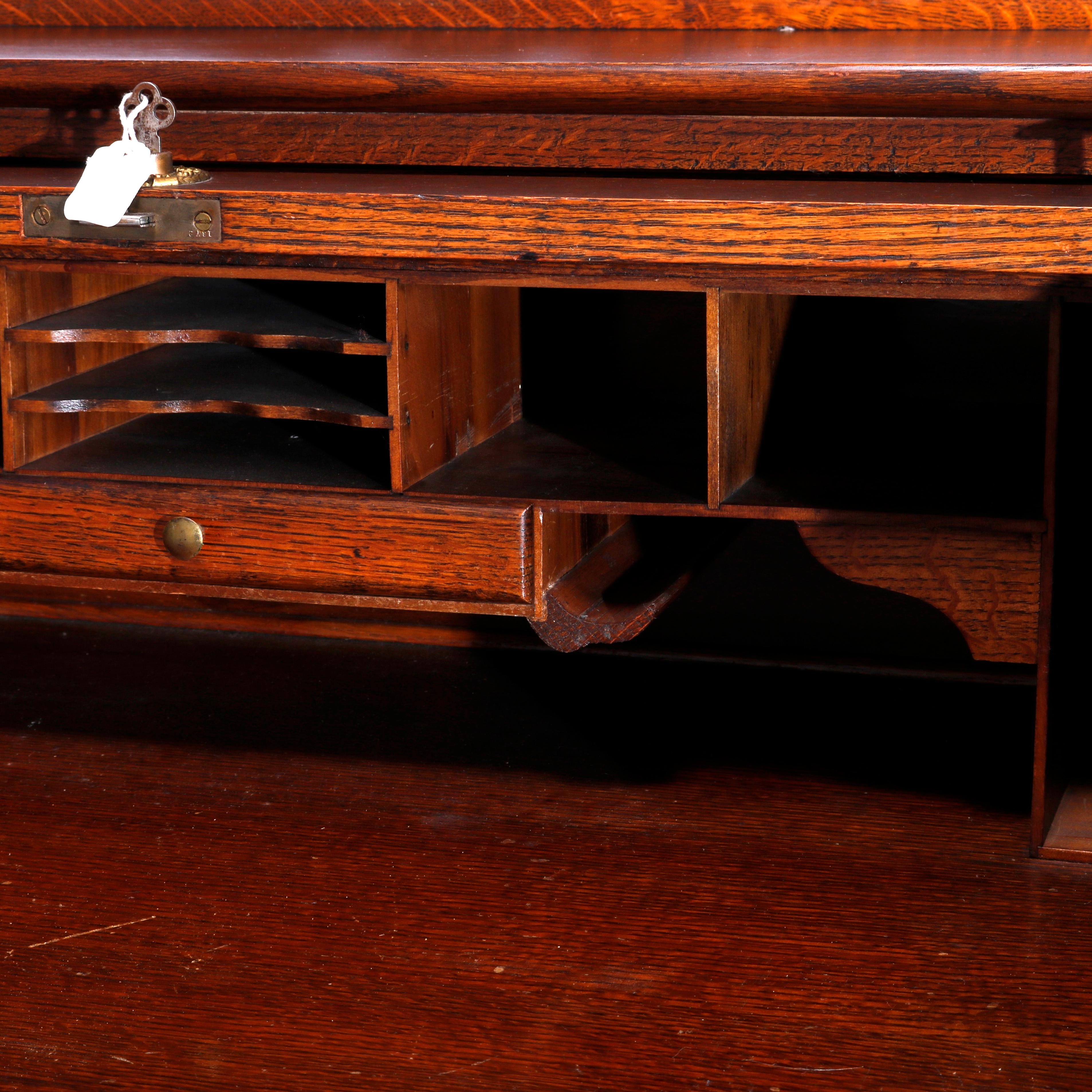 Antique RJ Horner School Oak Ladies Roll Top Desk, c1900 In Good Condition In Big Flats, NY