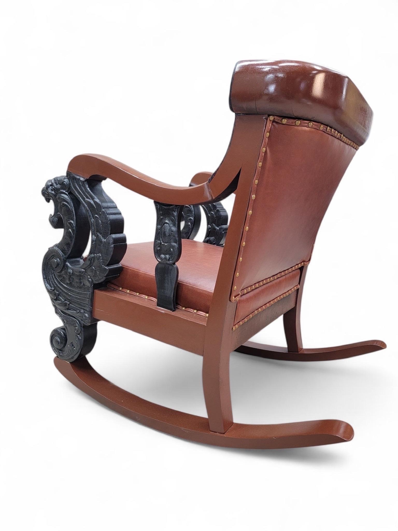 Antike J.R. Horner Style Carved Griffin Tufted Parlor Set Neu gepolstert im Angebot 8