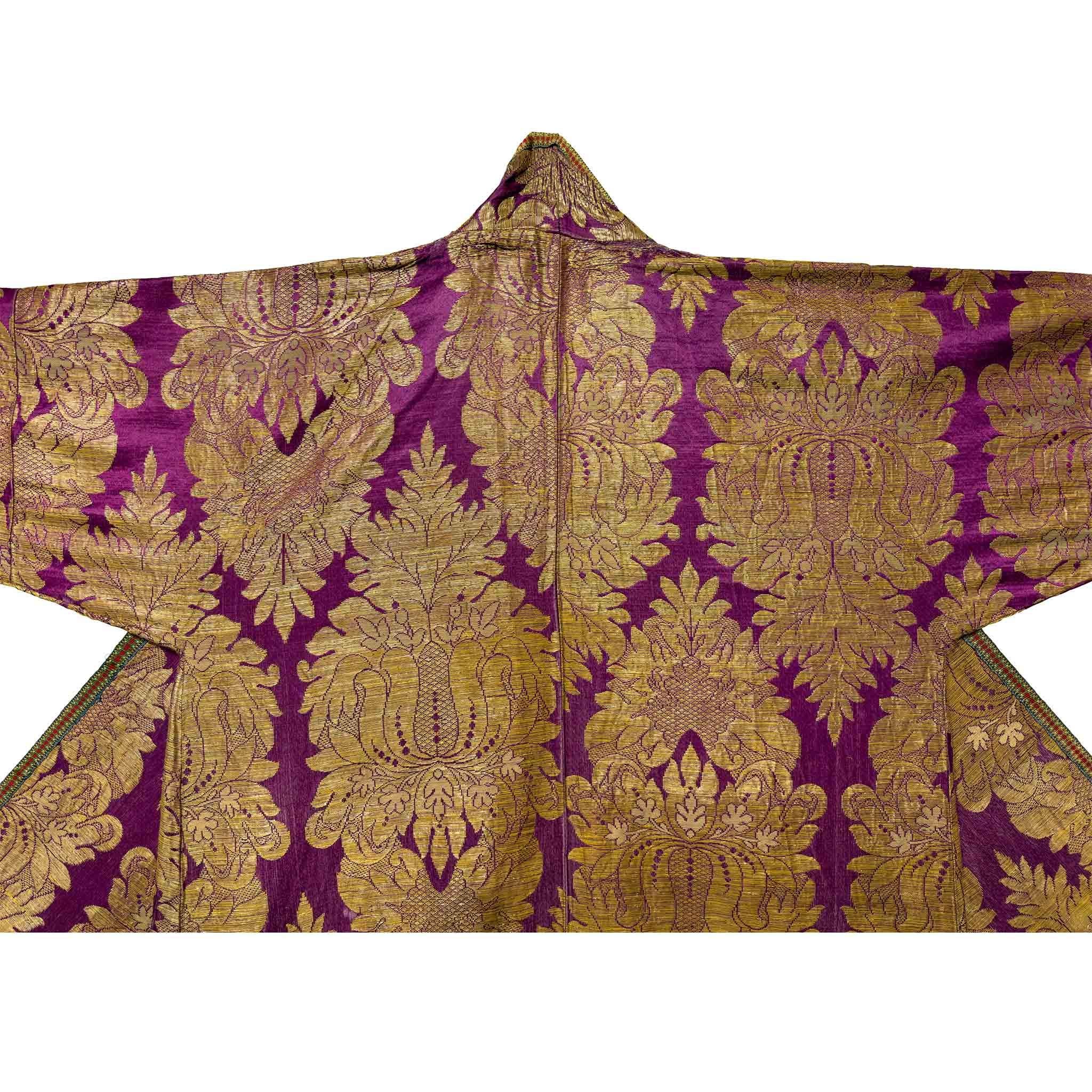 Chapan in broccato di seta uzbeko della metà del XIX secolo In condizioni buone in vendita a 中央区, JP