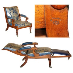 POLTRONA DA LIBRERIA ANTICA ROBERT Daws IN LEGNO MASSICCIO CON PELLE BLU NAPOLEONICA E SCHIENALE RECLINABILE