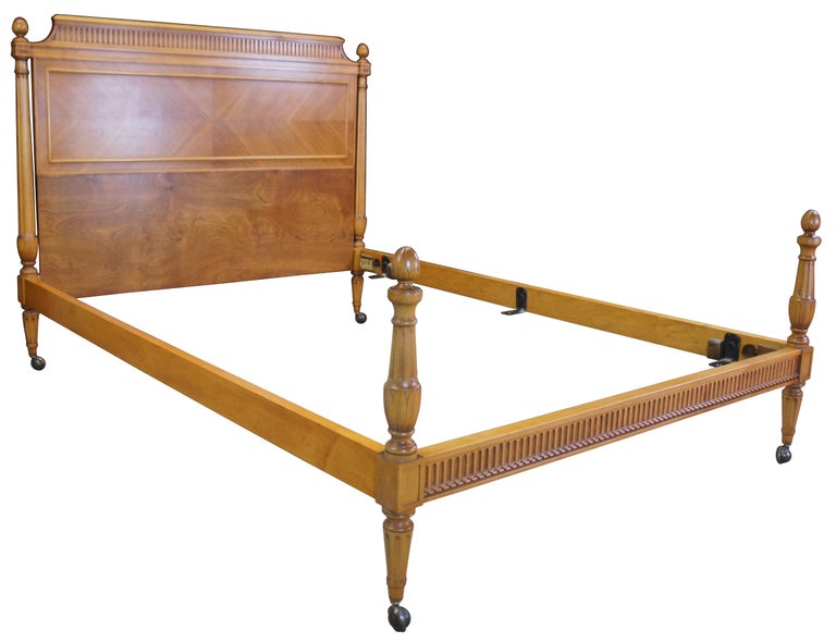 Antique Robert Irwin French Louis XVI Neoclassical Satinwood Full Size Bed Frame In Good Condition For Sale In Dayton, OH