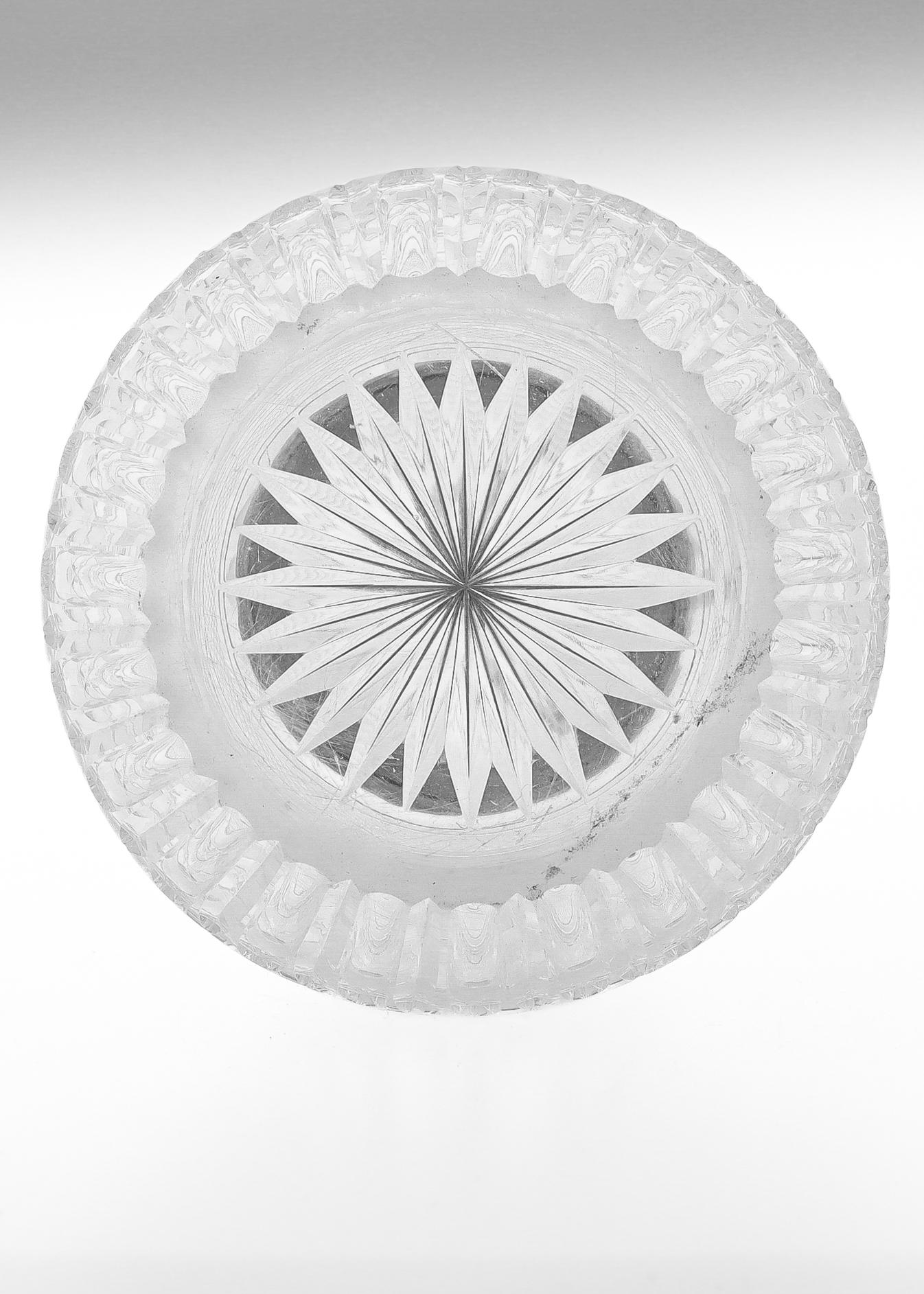 Antigua jarra Robert Pringle de cristal tallado eduardiano y plata de ley para vino clarete en venta 3