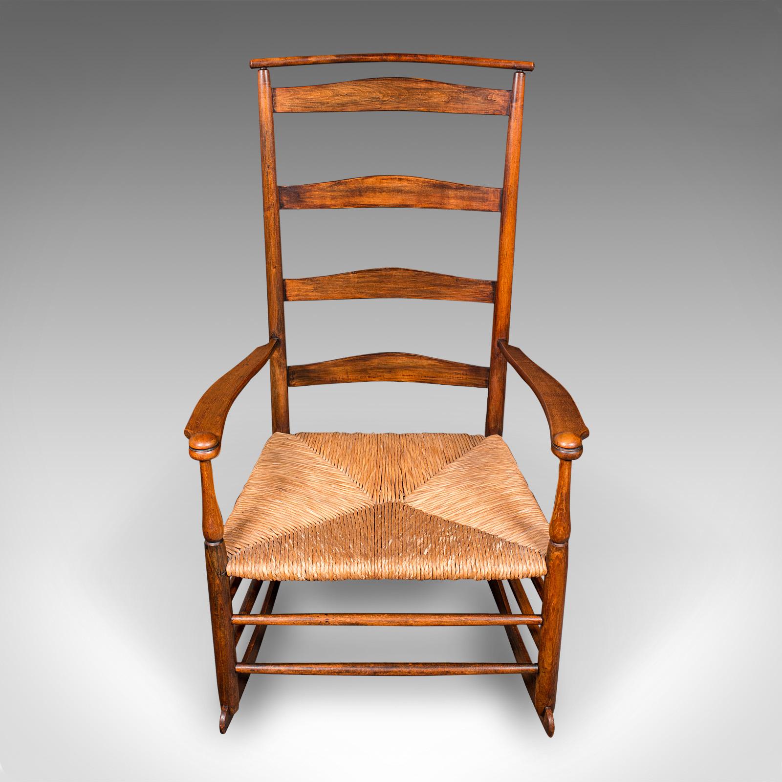 Frêne Antique Rocking Chair, American, Shaker Number 7 Rocker, Edwardian, Circa 1910 en vente