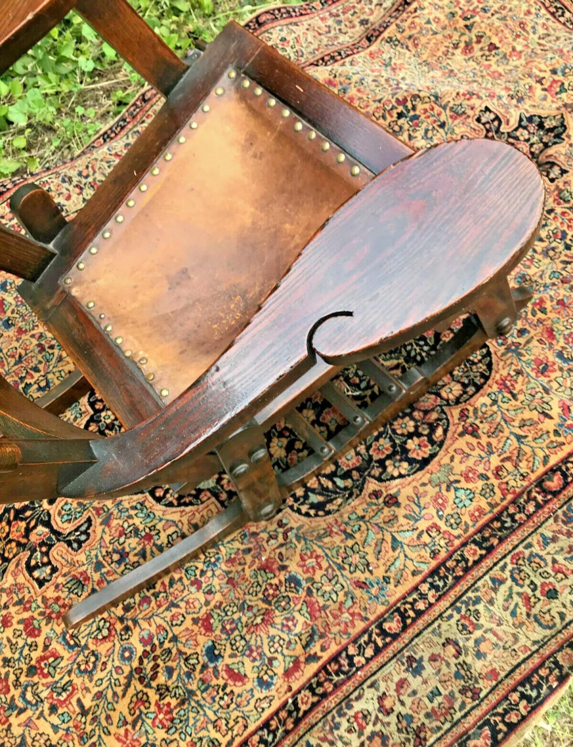 Chaise à bascule ancienne style Charles Rohlfs, époque Stickley, W7212 Bon état - En vente à Shamokin Dam, PA