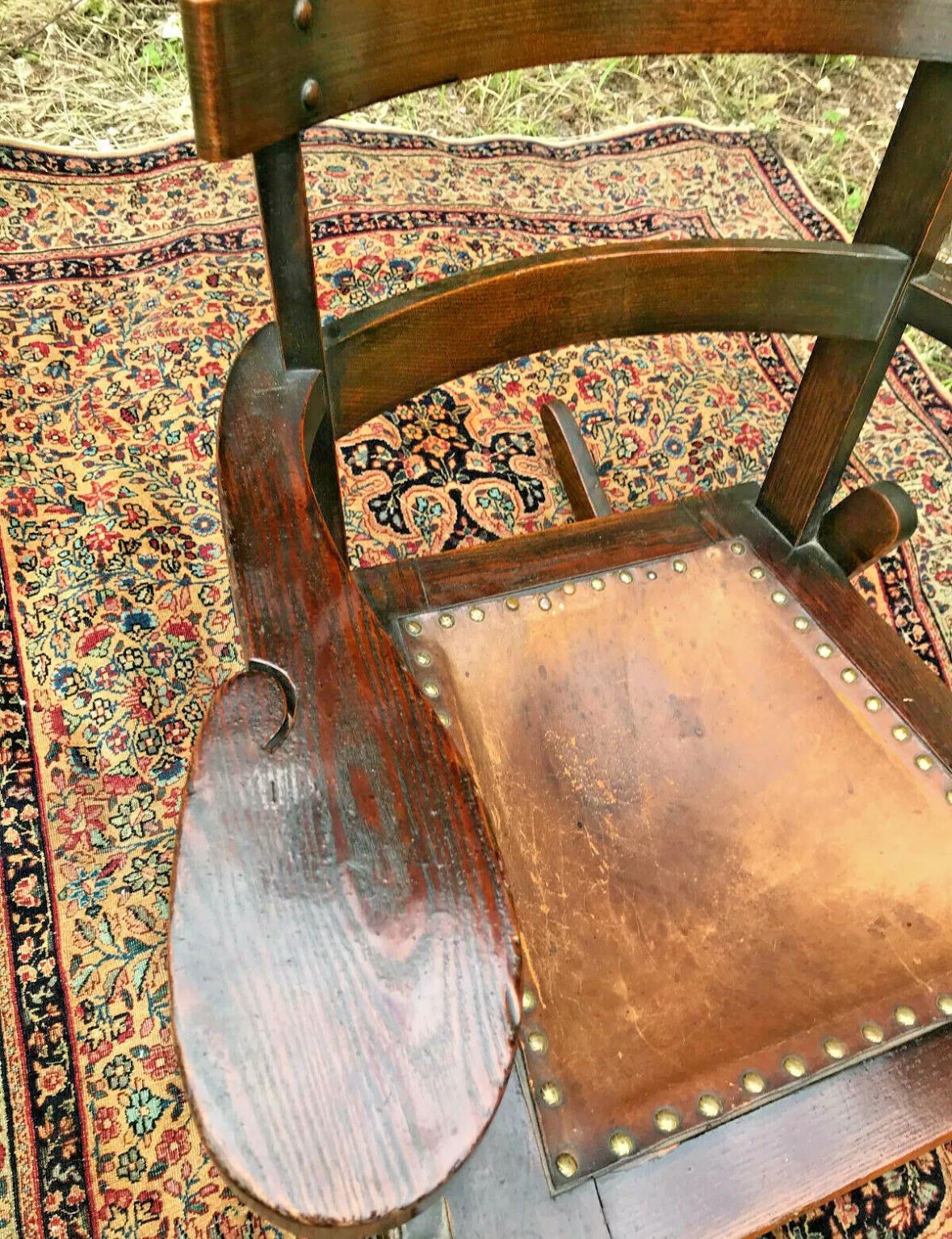20ième siècle Chaise à bascule ancienne style Charles Rohlfs, époque Stickley, W7212 en vente