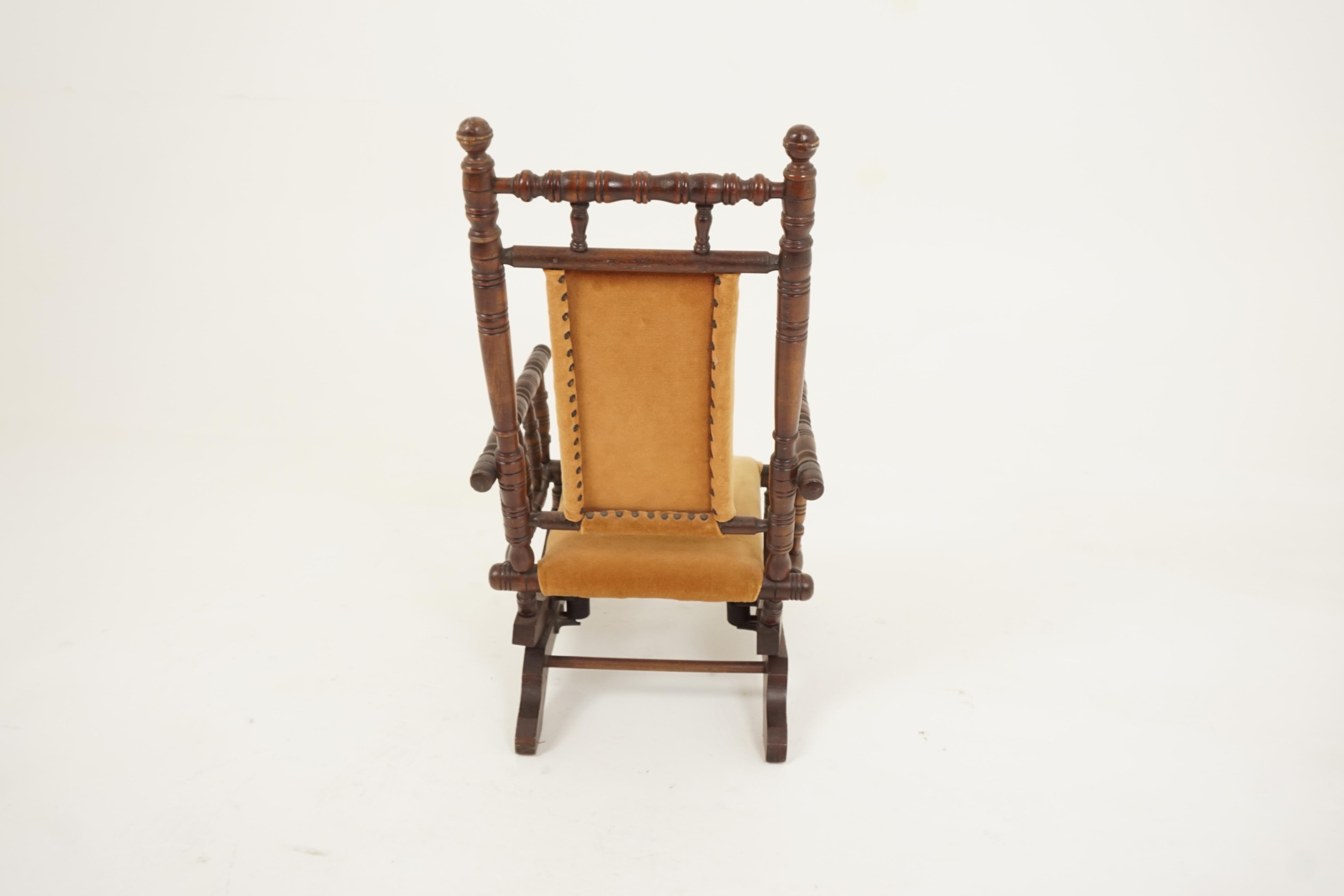 Antique Rocking Chair, Childs Chair, Beechwood, American, 1880, H582 In Good Condition For Sale In Vancouver, BC