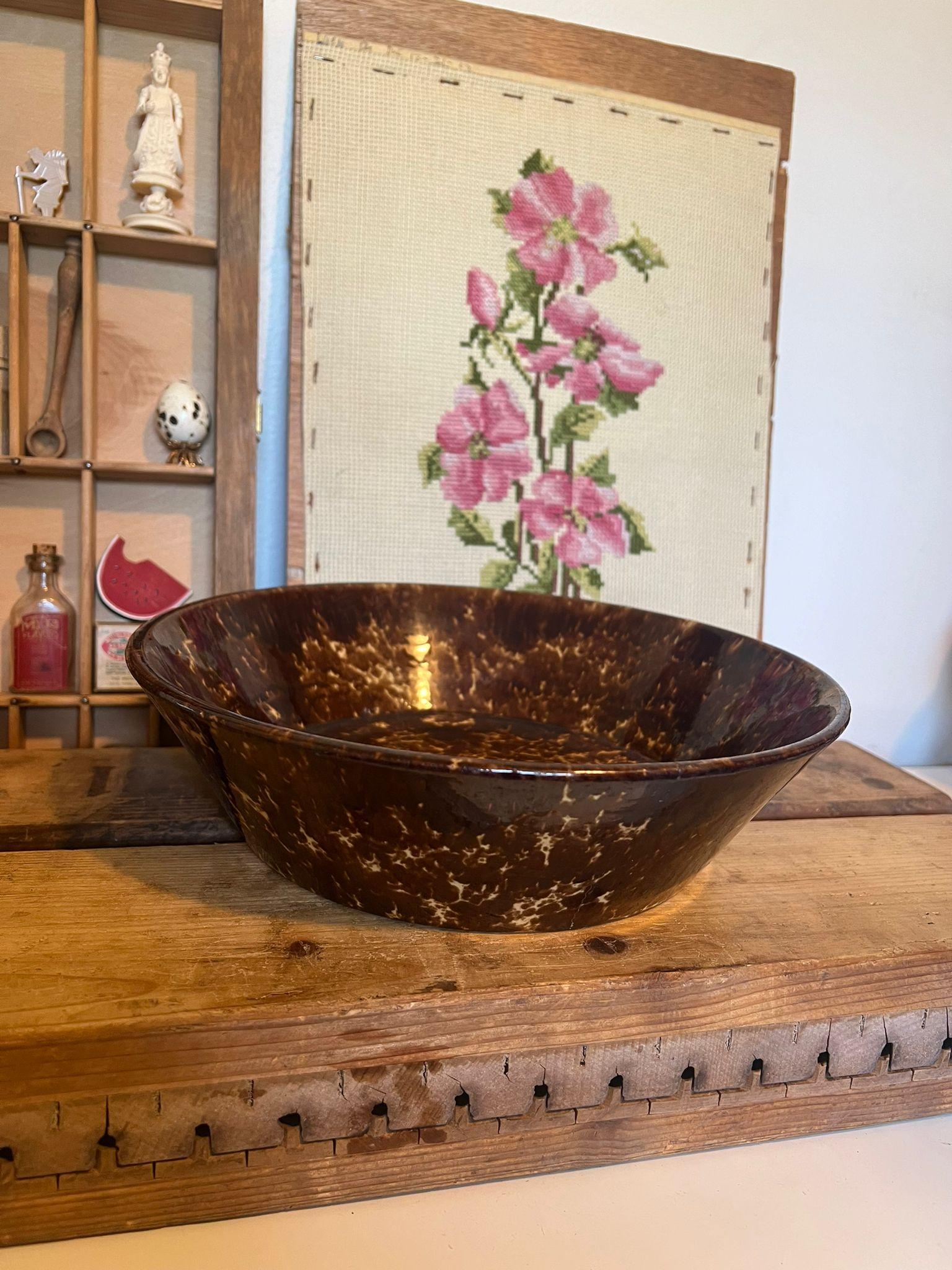 Mid-Century moderno Antico vaso di Rockingham della fine del XIX secolo in vendita