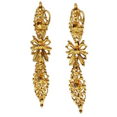 Antique Rococo 18th century Diamond and 19.2 Karat Yellow Gold Dangle Earrings