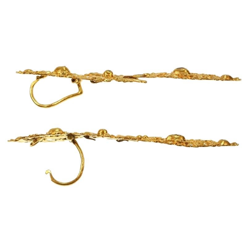 Antique Rococo 18th century Diamond and 19.2 Karat Yellow Gold Dangle Earrings In Excellent Condition For Sale In Antwerp, BE