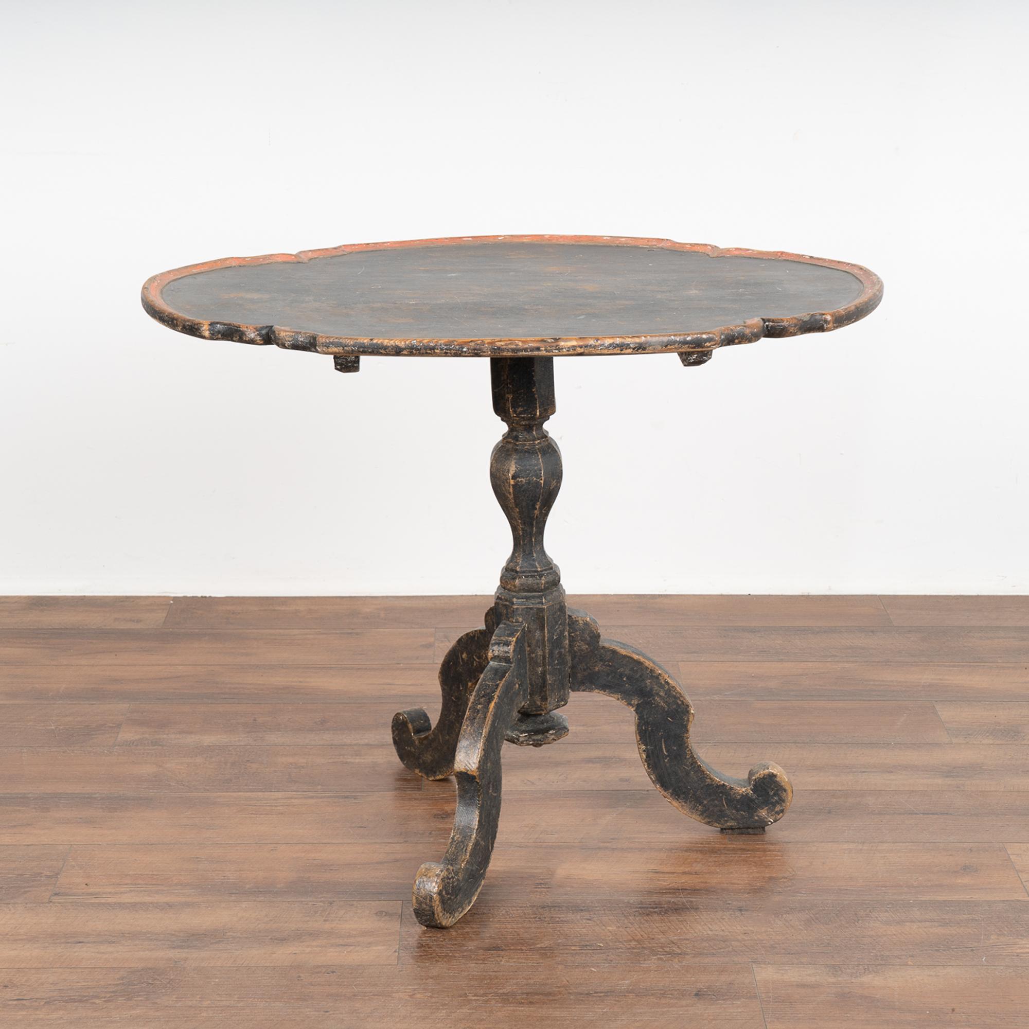 Antique Rococo Black Tilt Top Side Table, Sweden circa 1770-80 In Good Condition In Round Top, TX