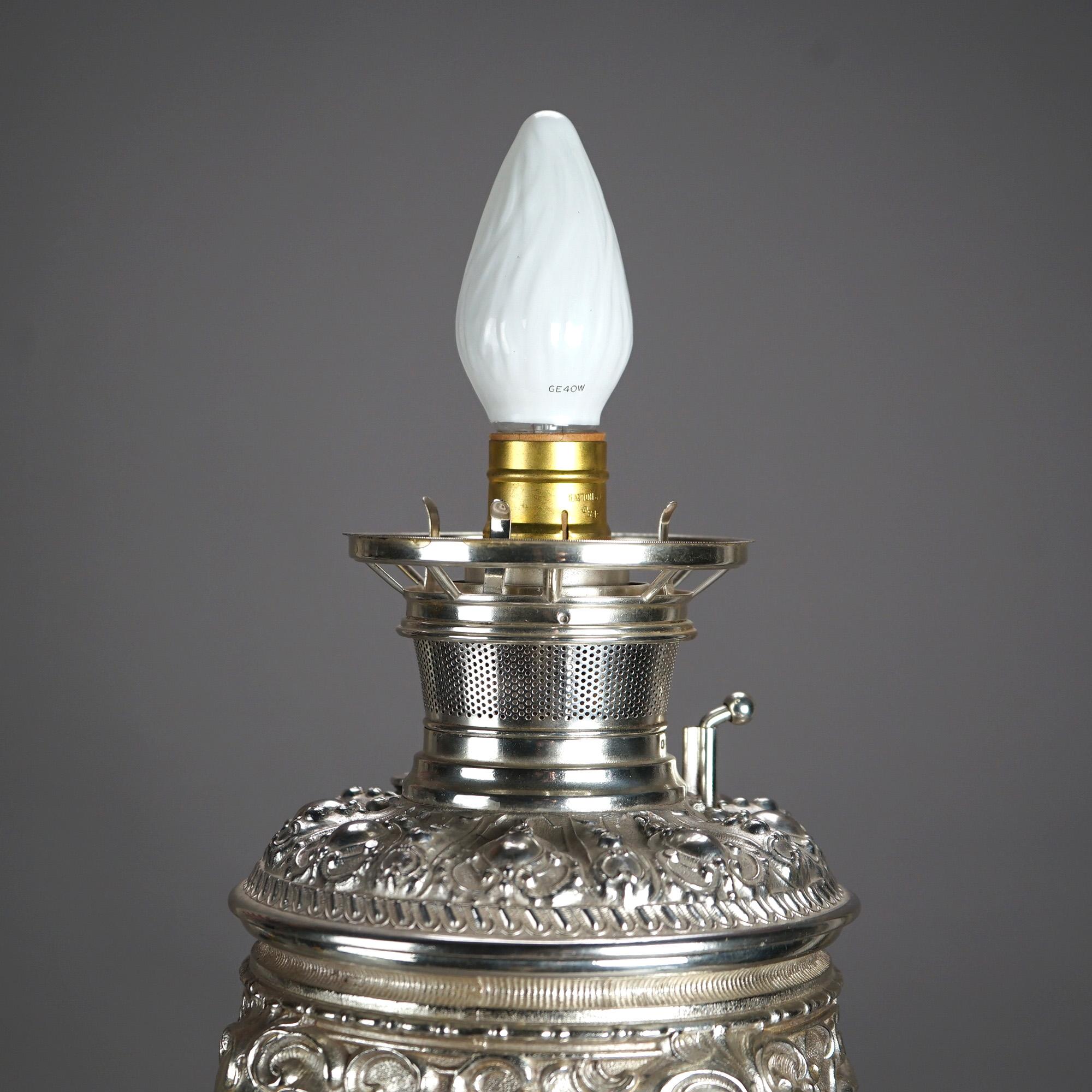 Antike Rokoko Figural Silber Platte Wohnzimmer Lampe mit geflügelten Putten c1890 im Angebot 4