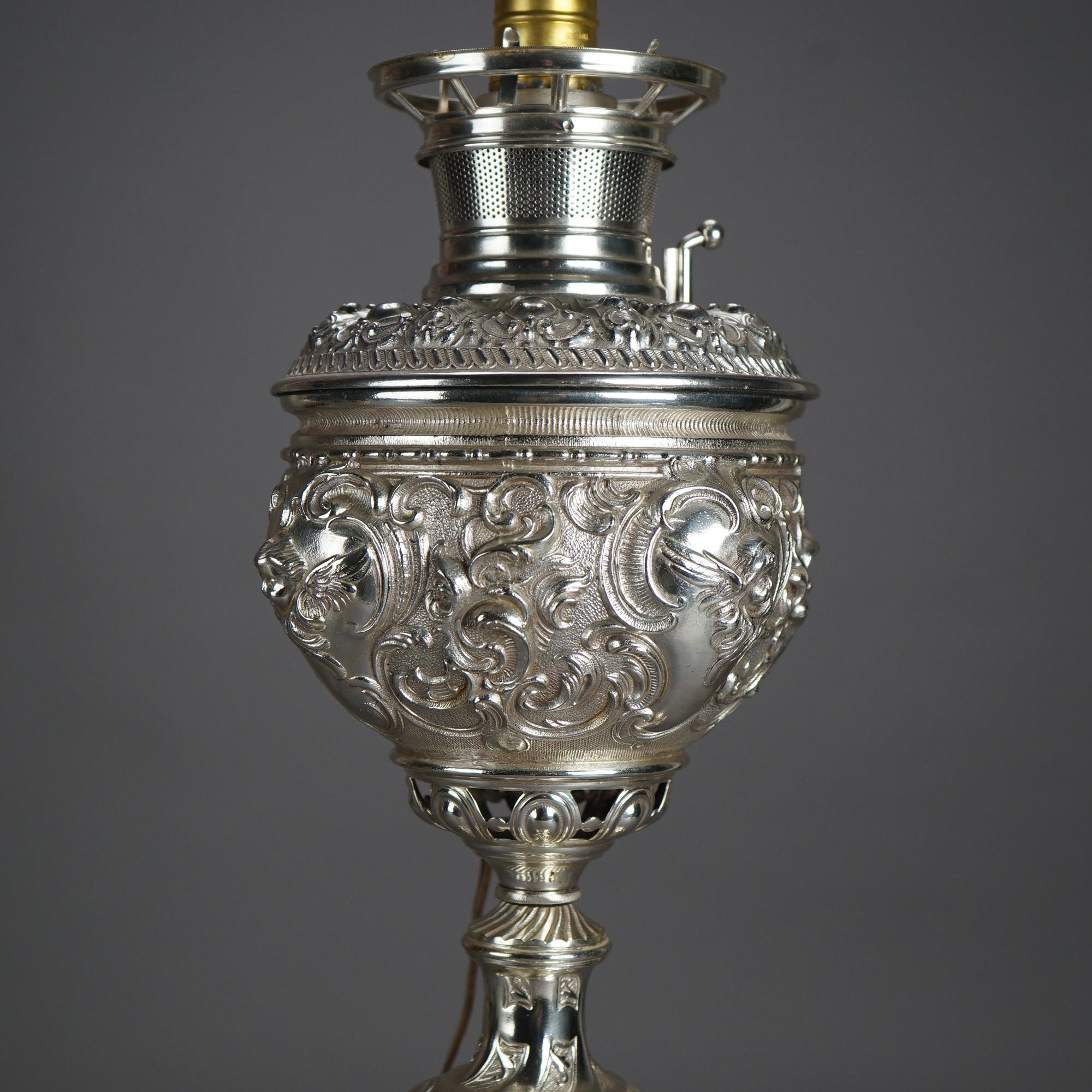 Antike Rokoko Figural Silber Platte Wohnzimmer Lampe mit geflügelten Putten c1890 im Angebot 2