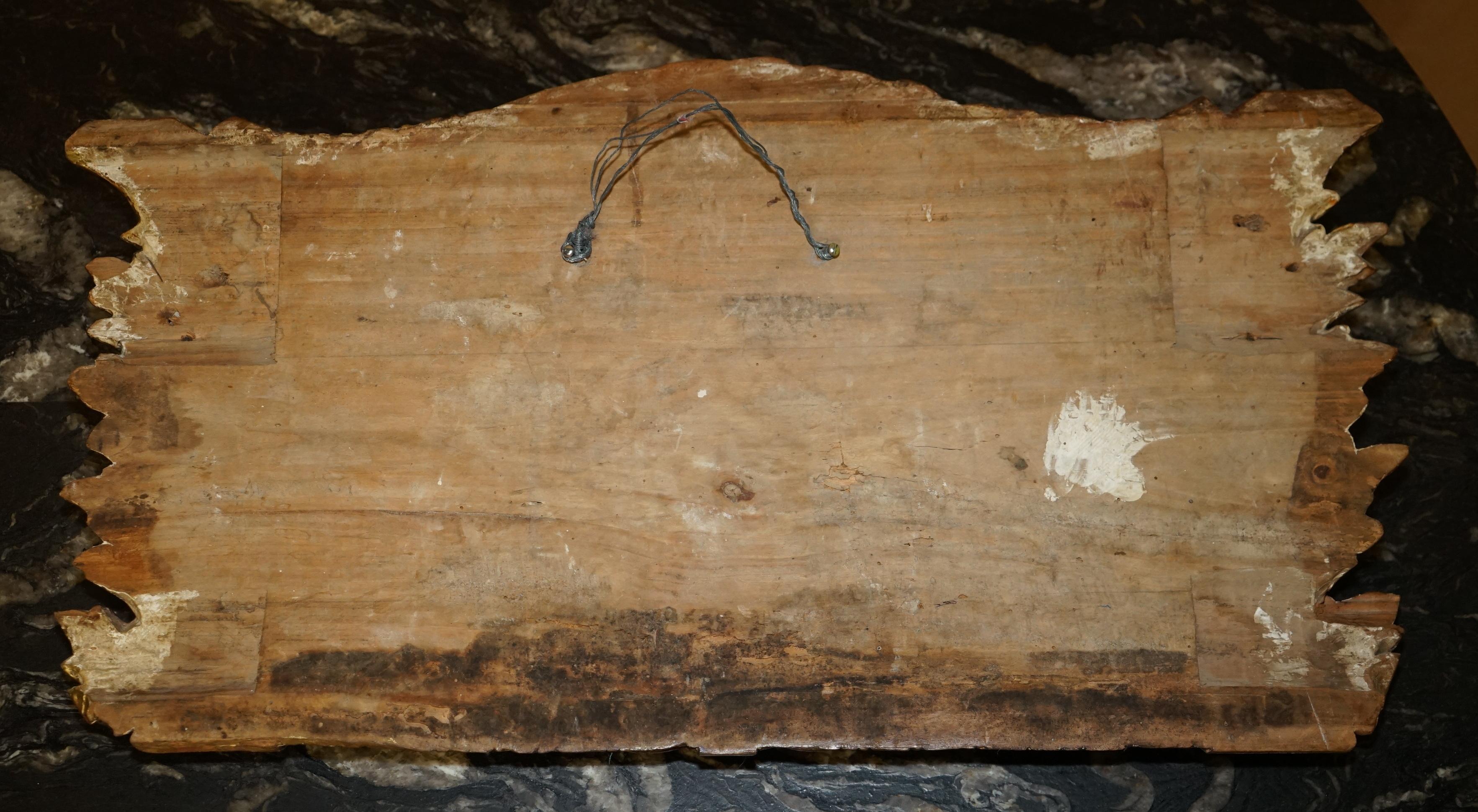 ANTIQUE ROCOCO FLORENTINE ACANTHUS LEAF PANEL WiTH HAND PAINTED ARMORIAL CREST For Sale 7