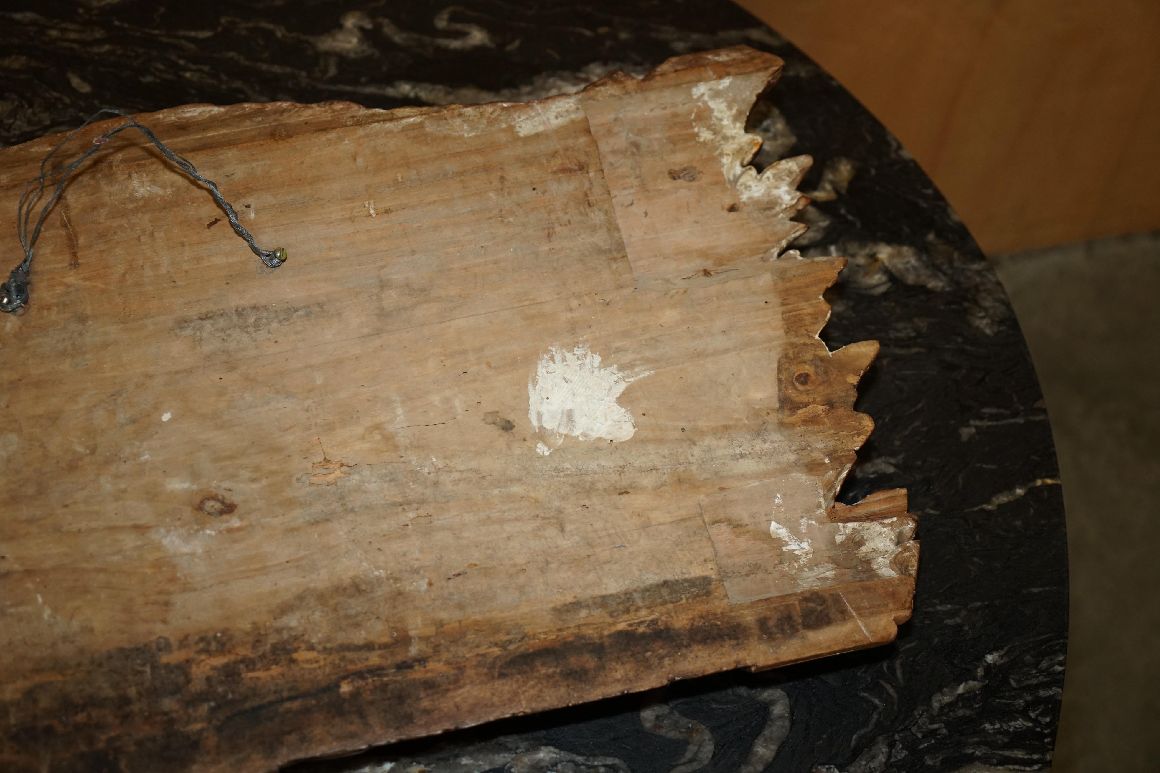 ANTIQUE ROCOCO FLORENTINE ACANTHUS LEAF PANEL WiTH HAND PAINTED ARMORIAL CREST For Sale 9