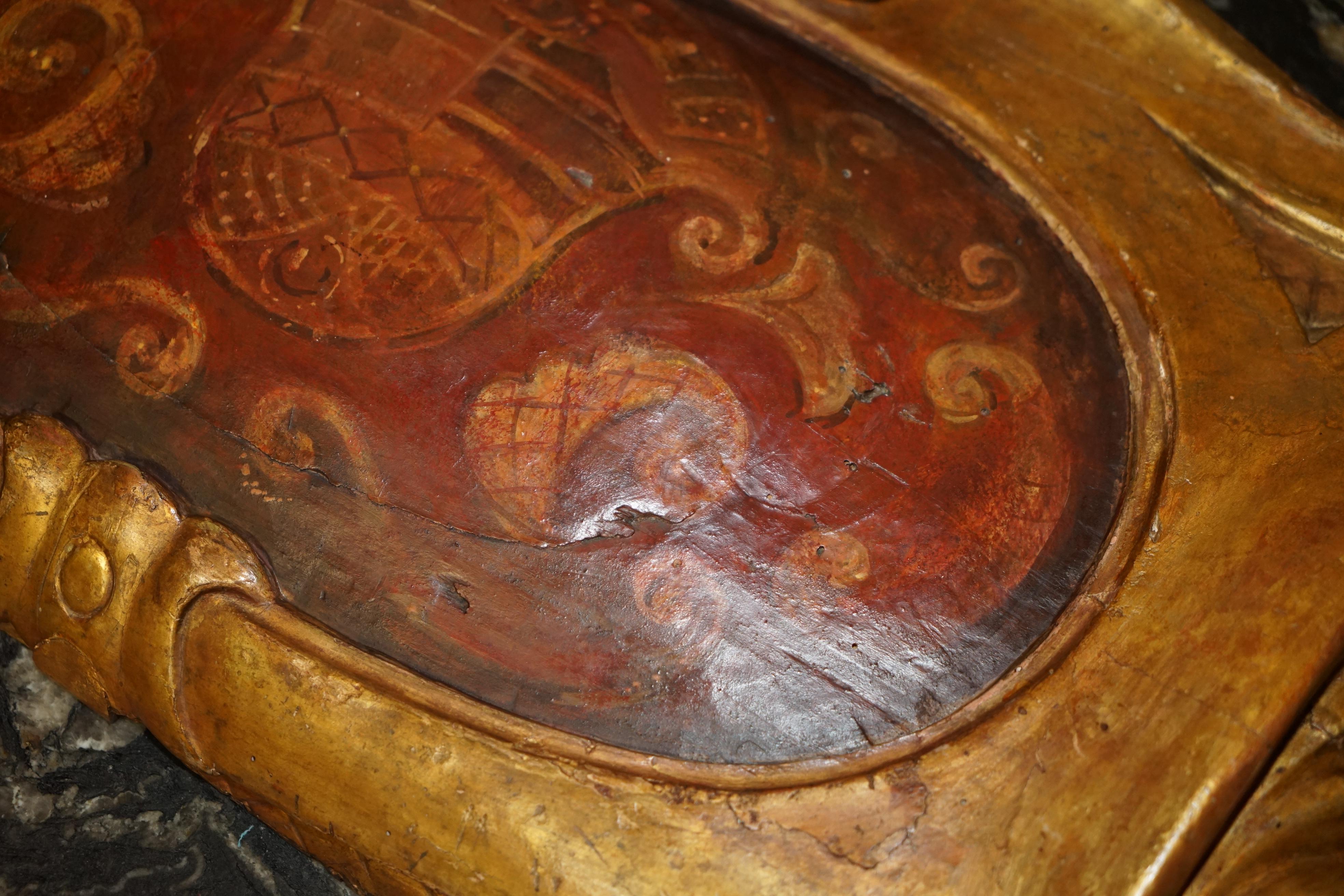 18th Century and Earlier ANTIQUE ROCOCO FLORENTINE ACANTHUS LEAF PANEL WiTH HAND PAINTED ARMORIAL CREST For Sale