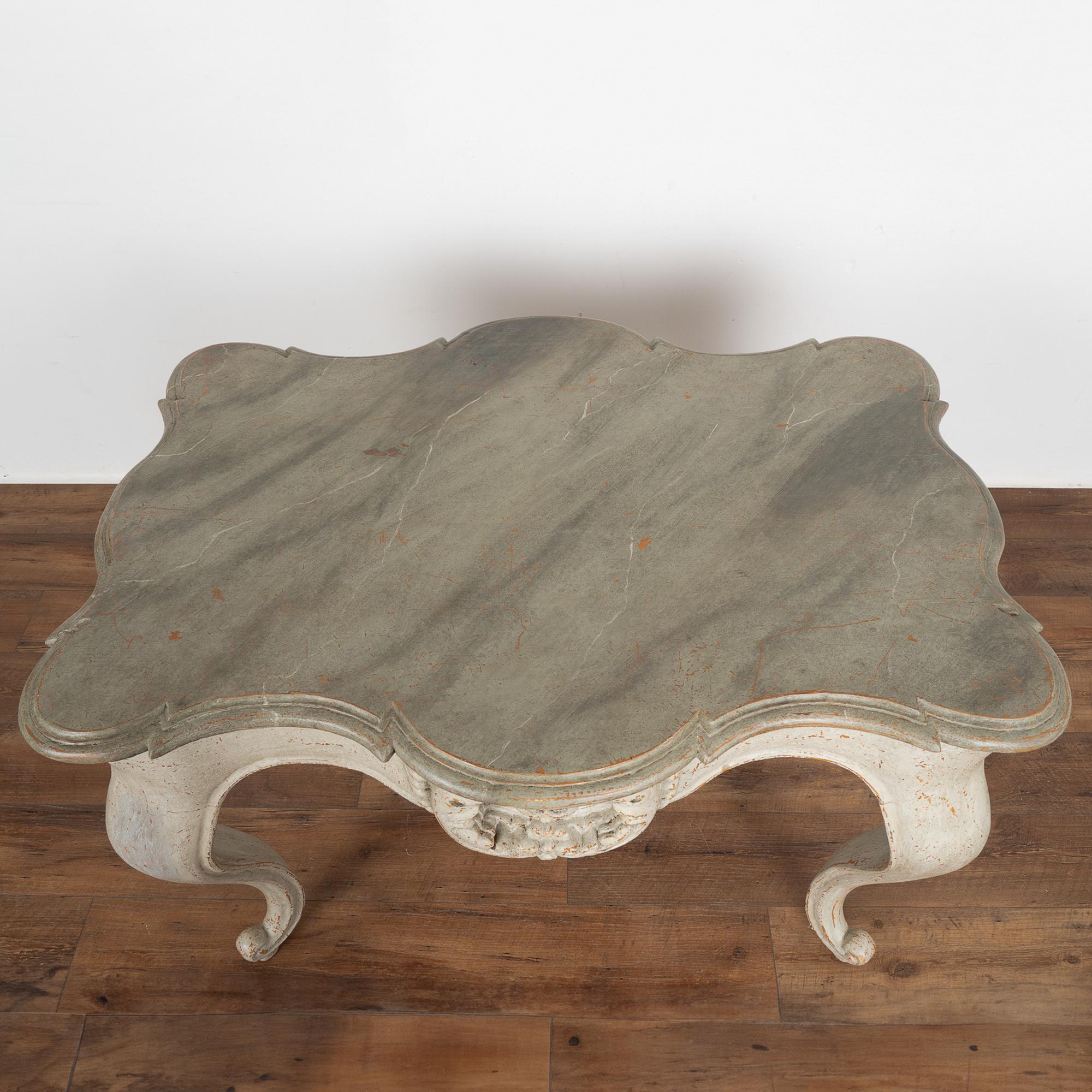 Antique Rococo Gray Painted Side Table, Italy circa 1890 In Good Condition For Sale In Round Top, TX