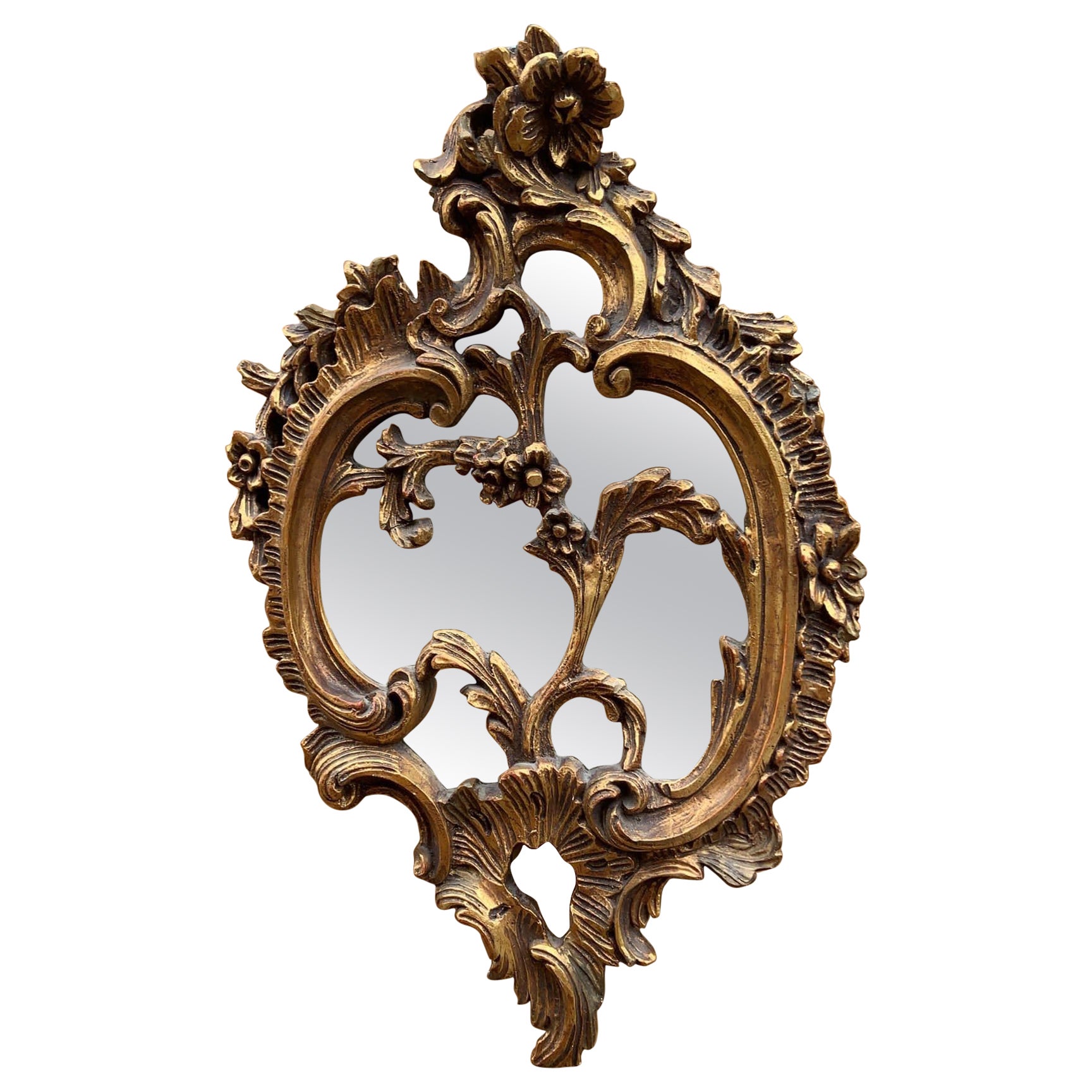 Antiguo Espejo de Pared Rococó Italiano Tallado Ornamentado y Dorado