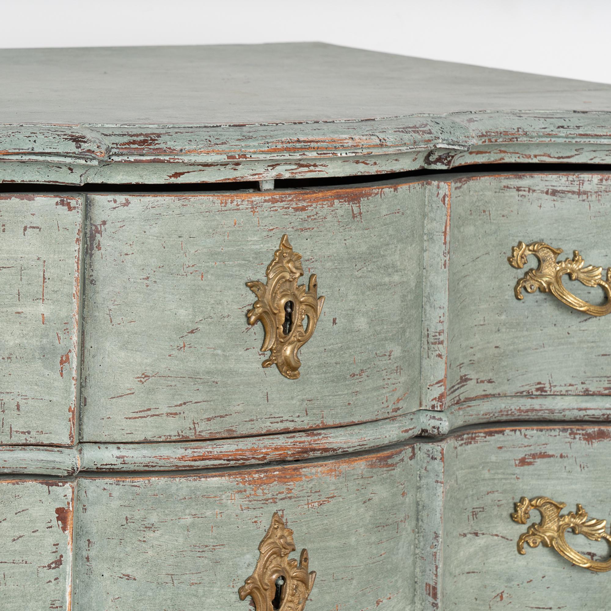 Antique Rococo Painted Large Chest of Four Drawers, Denmark circa 1750-80 For Sale 3