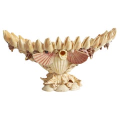 Antico centrotavola di grandi dimensioni con conchiglie o coquillage, fine del XIX sec.