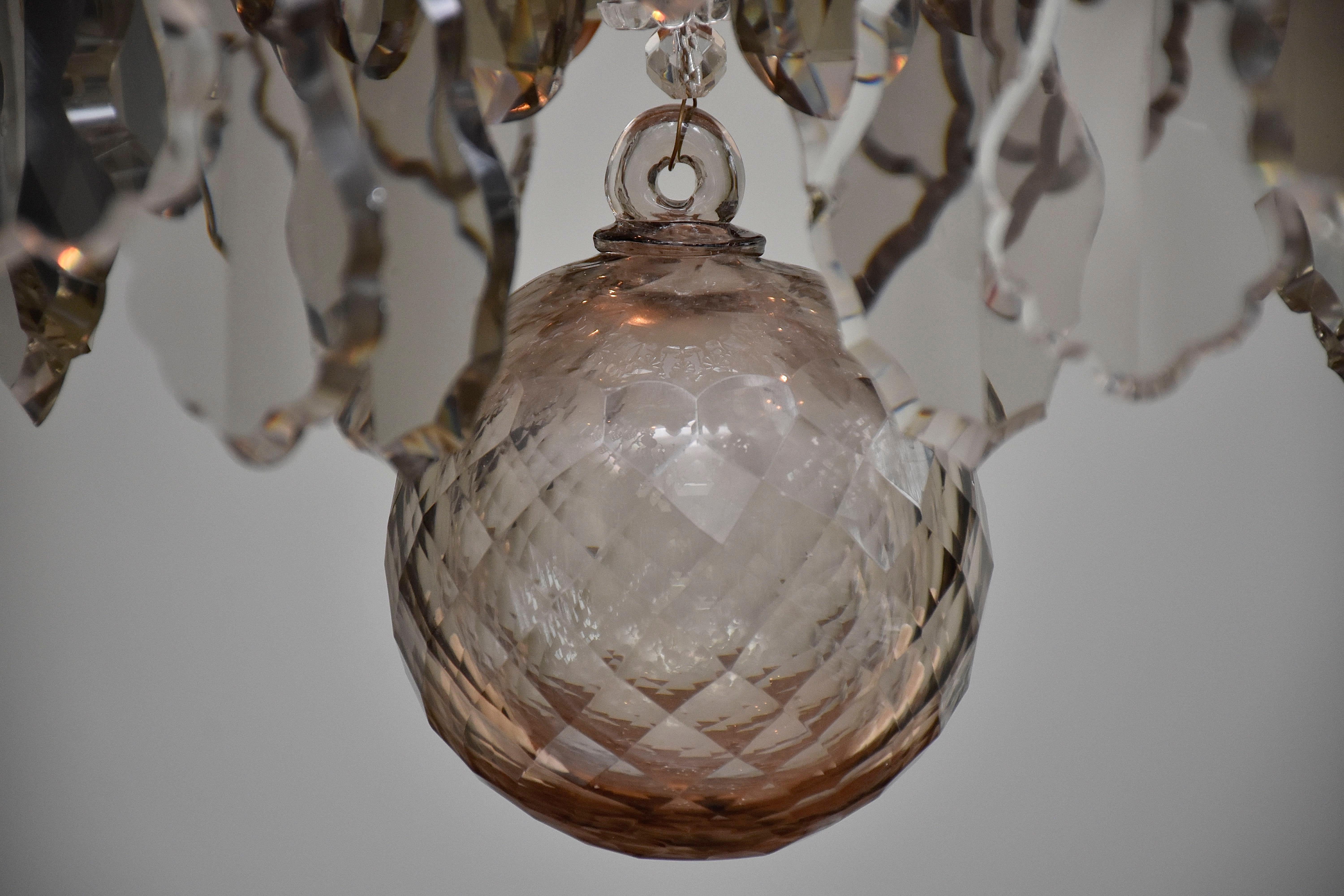 Suédois Lustre ancien en cristal de style rococo en vente