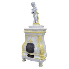 Fourneau ancien en terre cuite émaillée majolique italienne de style rococo