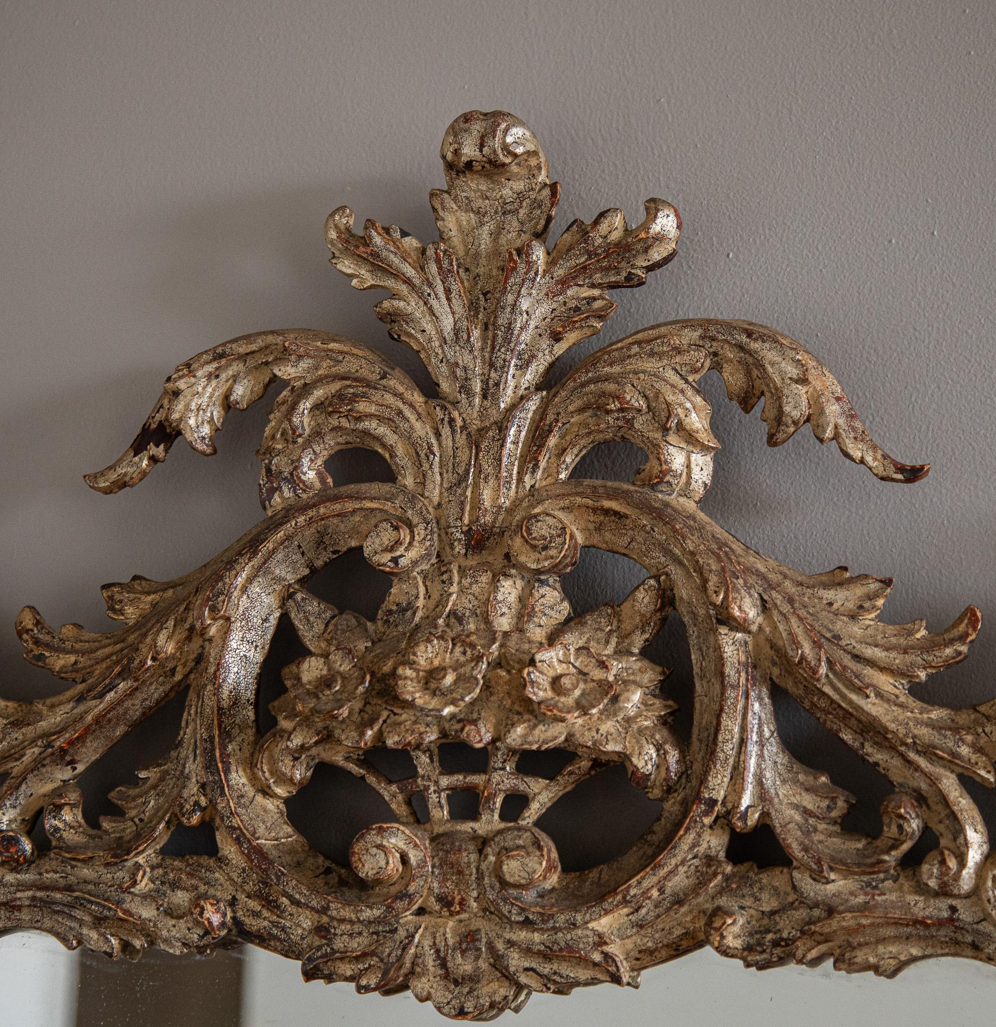 Miroir en bois doré argenté de style Florentine rococo du début des années 1900 en vente 2