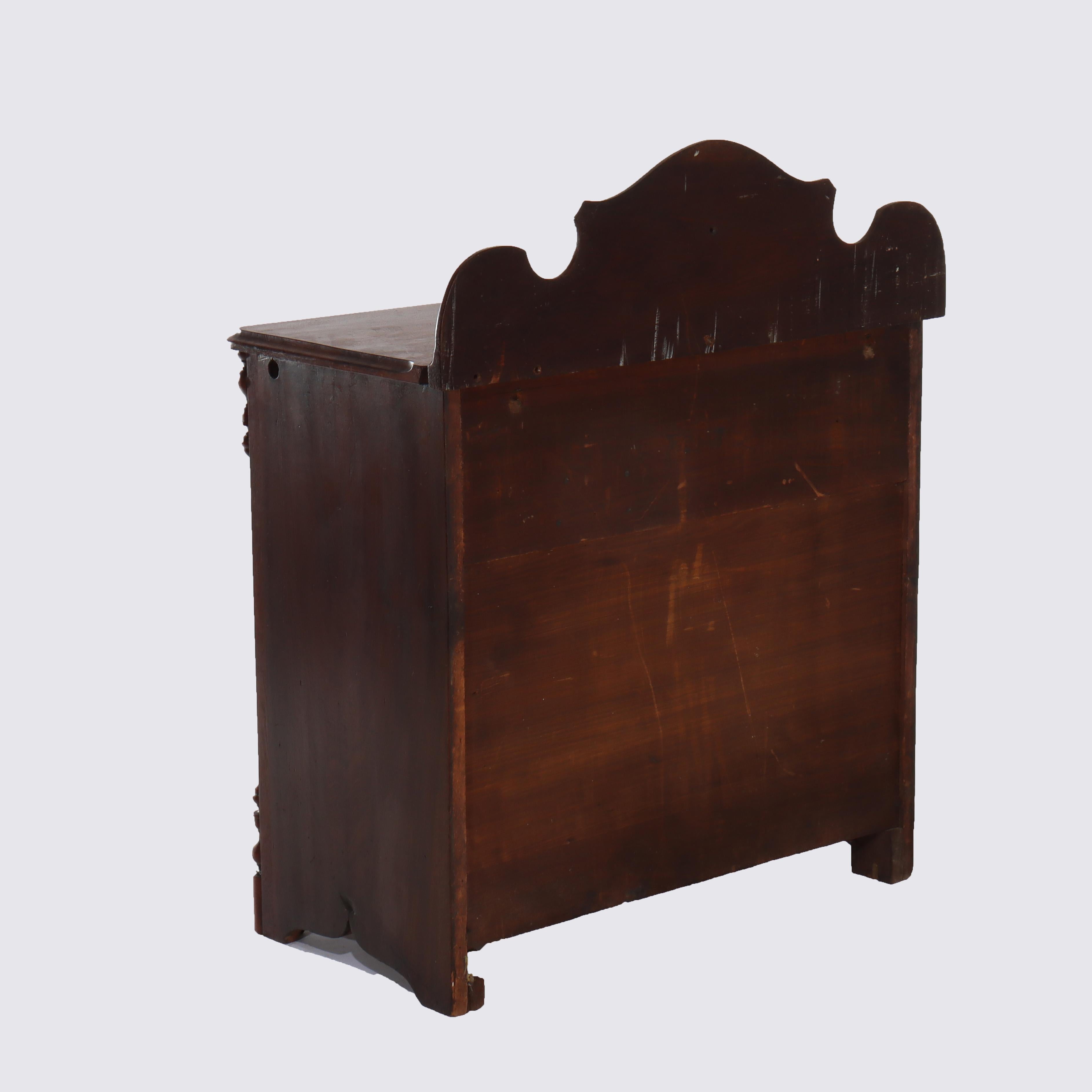 Antique Rococo Walnut 3-Drawer Commode With Back Splash & Carved Pulls c1890 in vendita 7